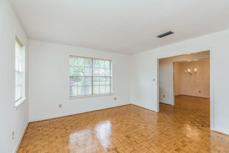 FOREST PARK LOT 32 BLK A - Residential