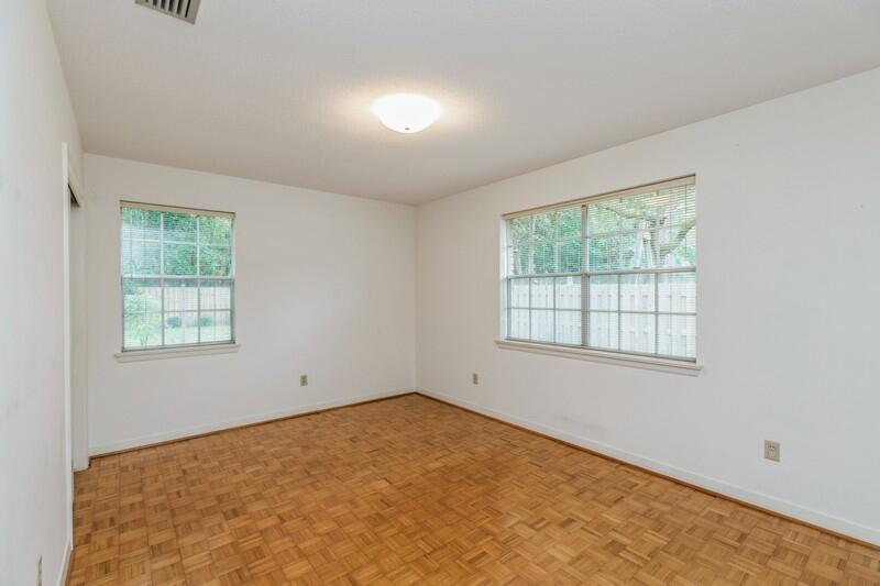 FOREST PARK LOT 32 BLK A - Residential