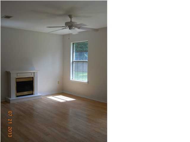 GOLDEN OAKS - Residential Lease