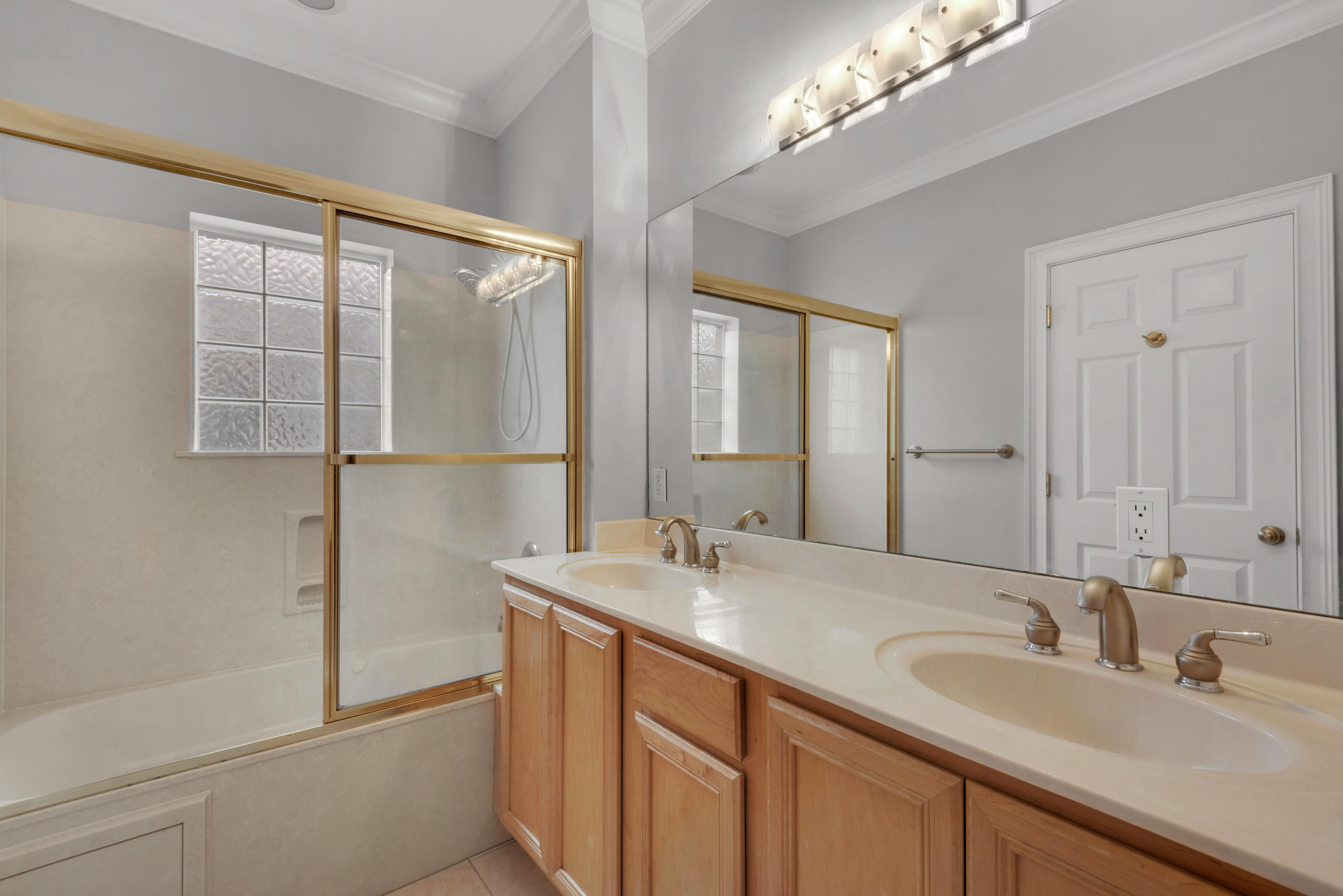 CALUSA BAY S/D - Residential