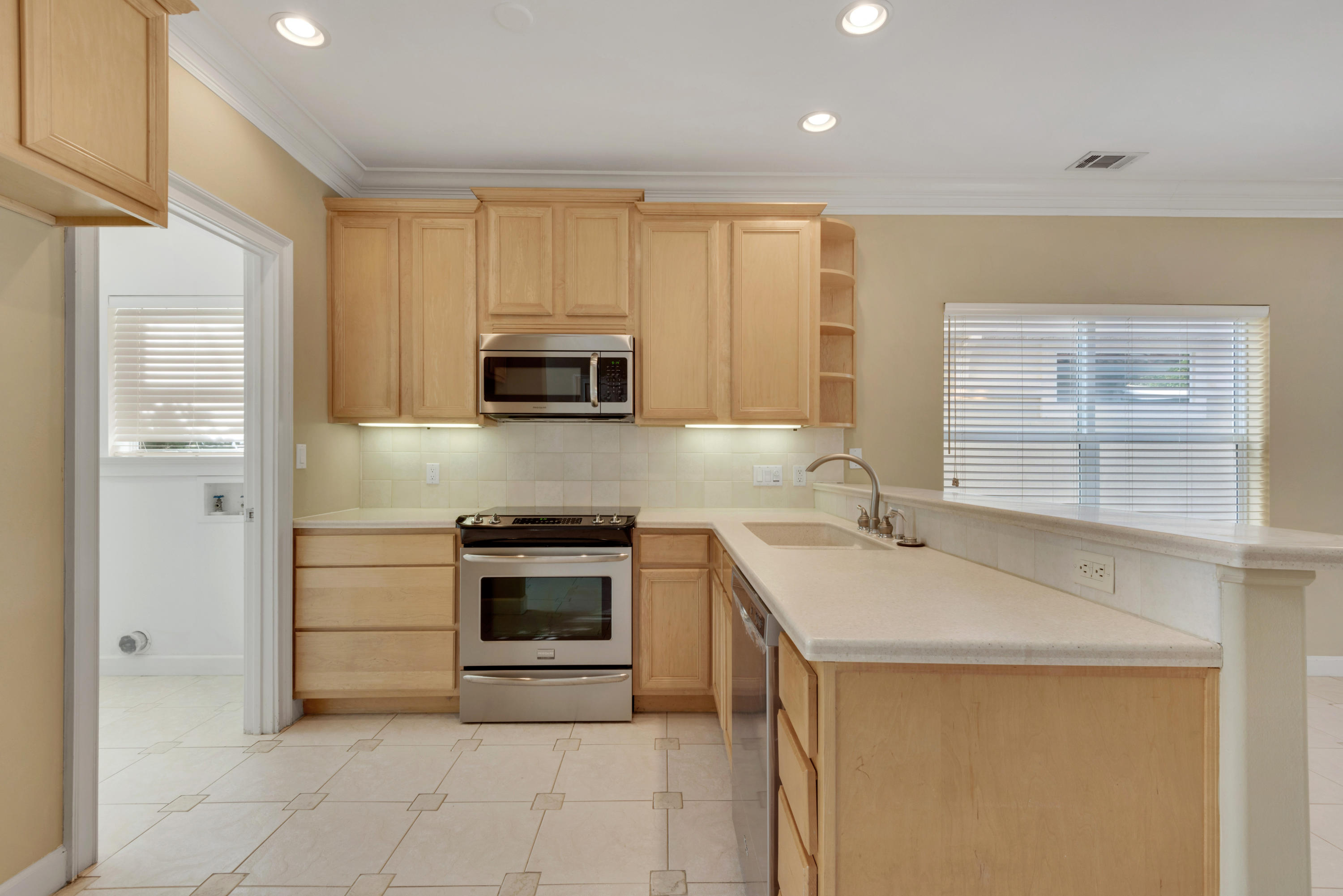 CALUSA BAY S/D - Residential