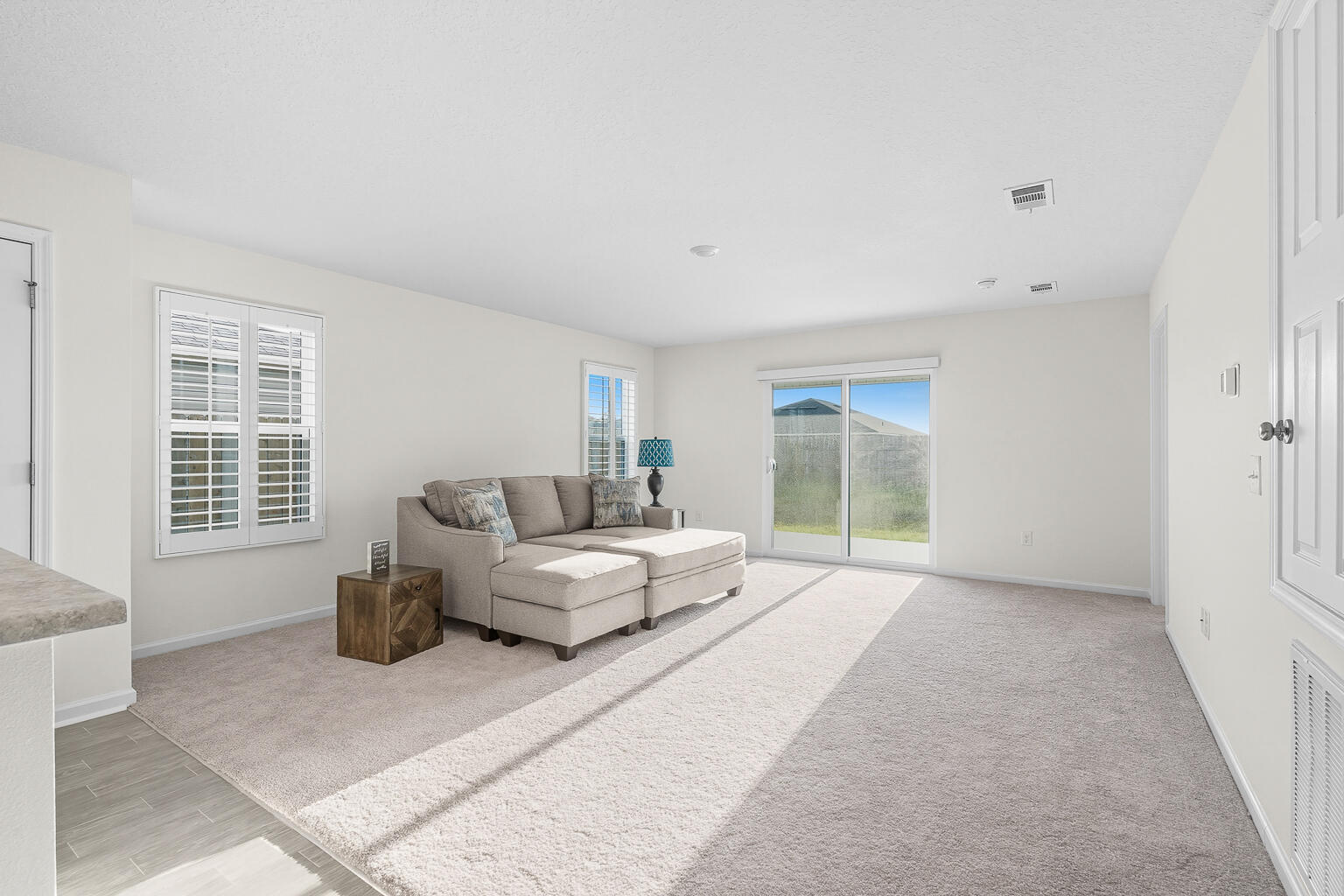 Ventura Manor - Residential