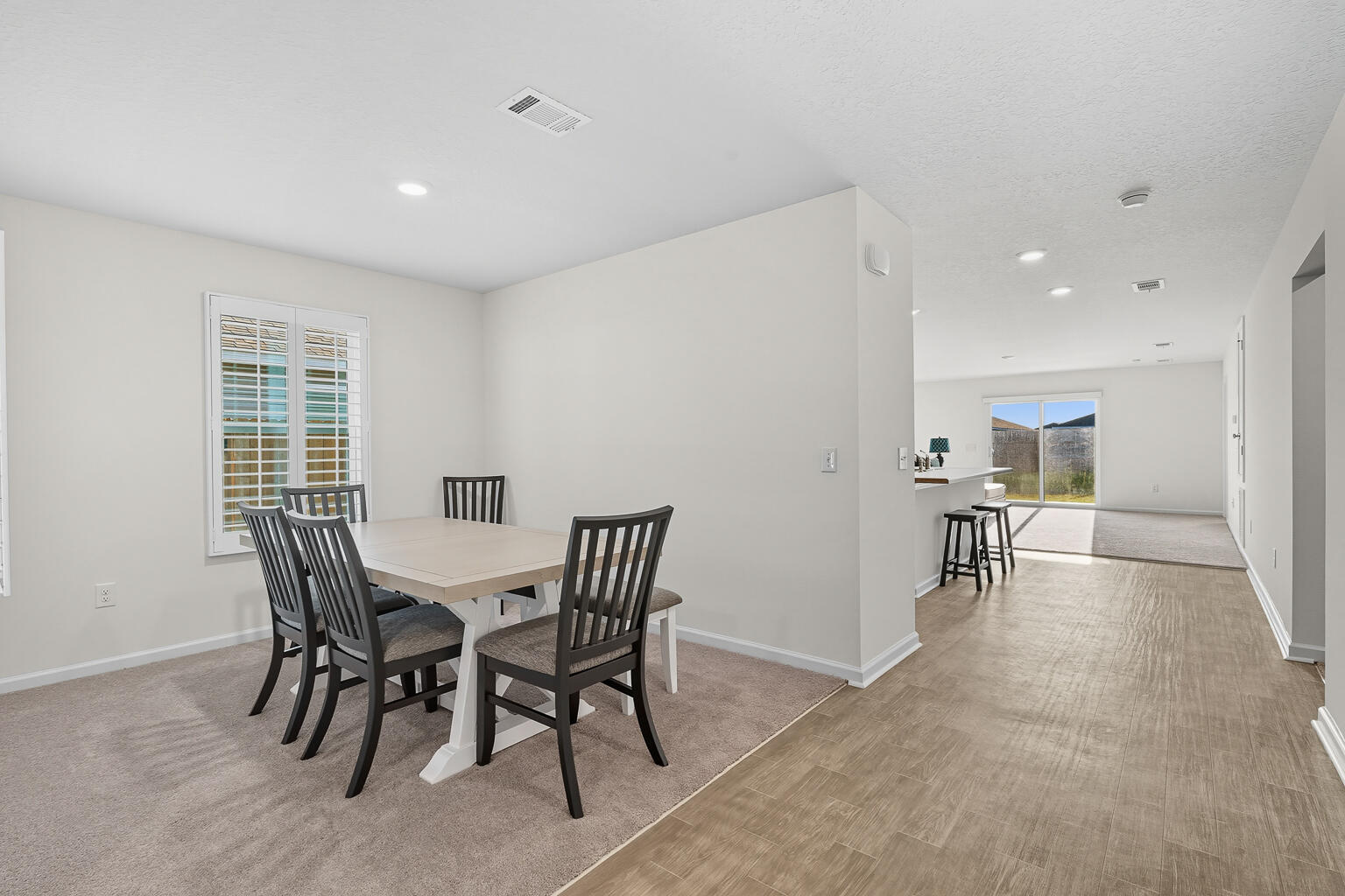 Ventura Manor - Residential