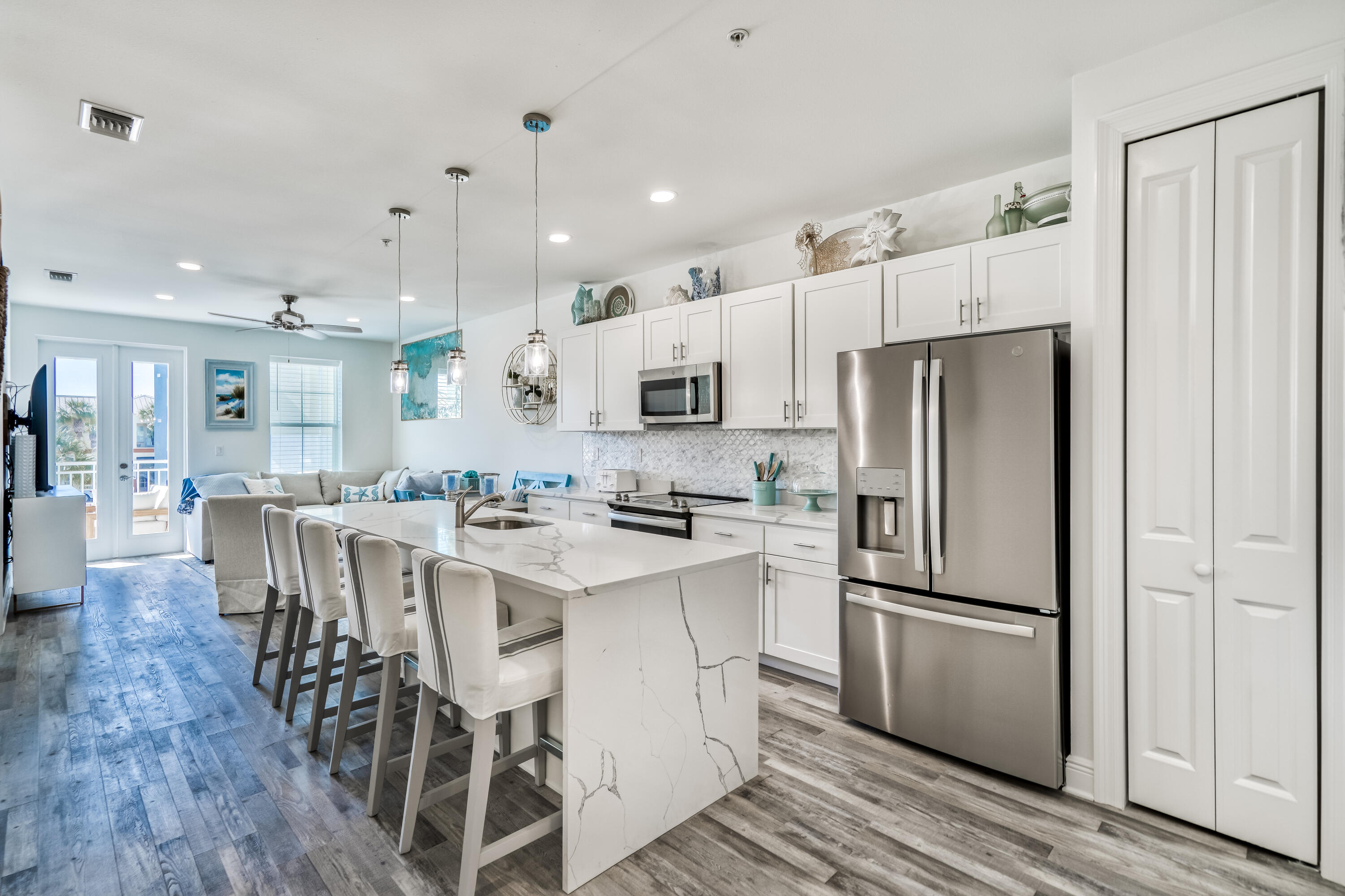 GULF PLACE RESIDENCES - Residential