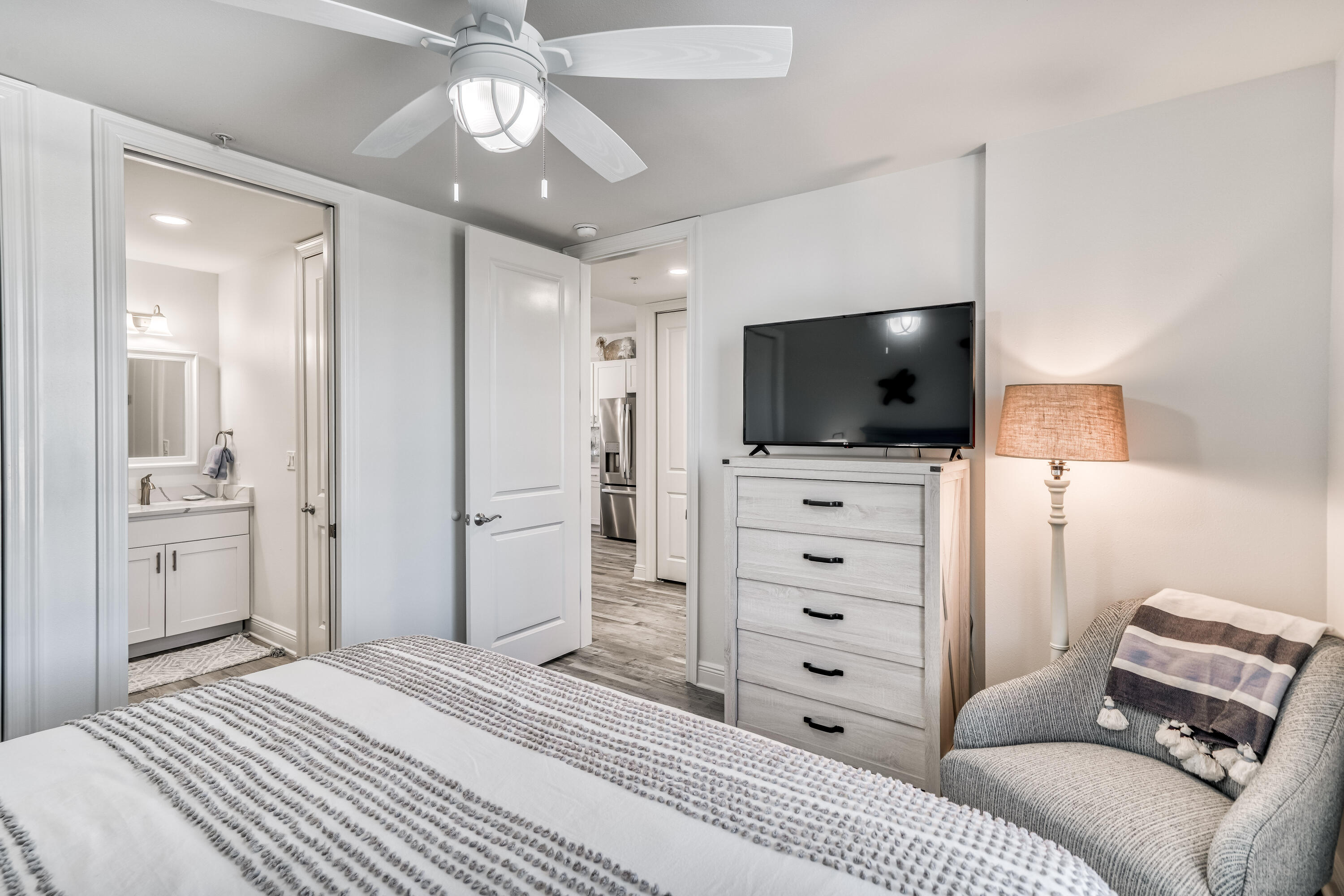 GULF PLACE RESIDENCES - Residential