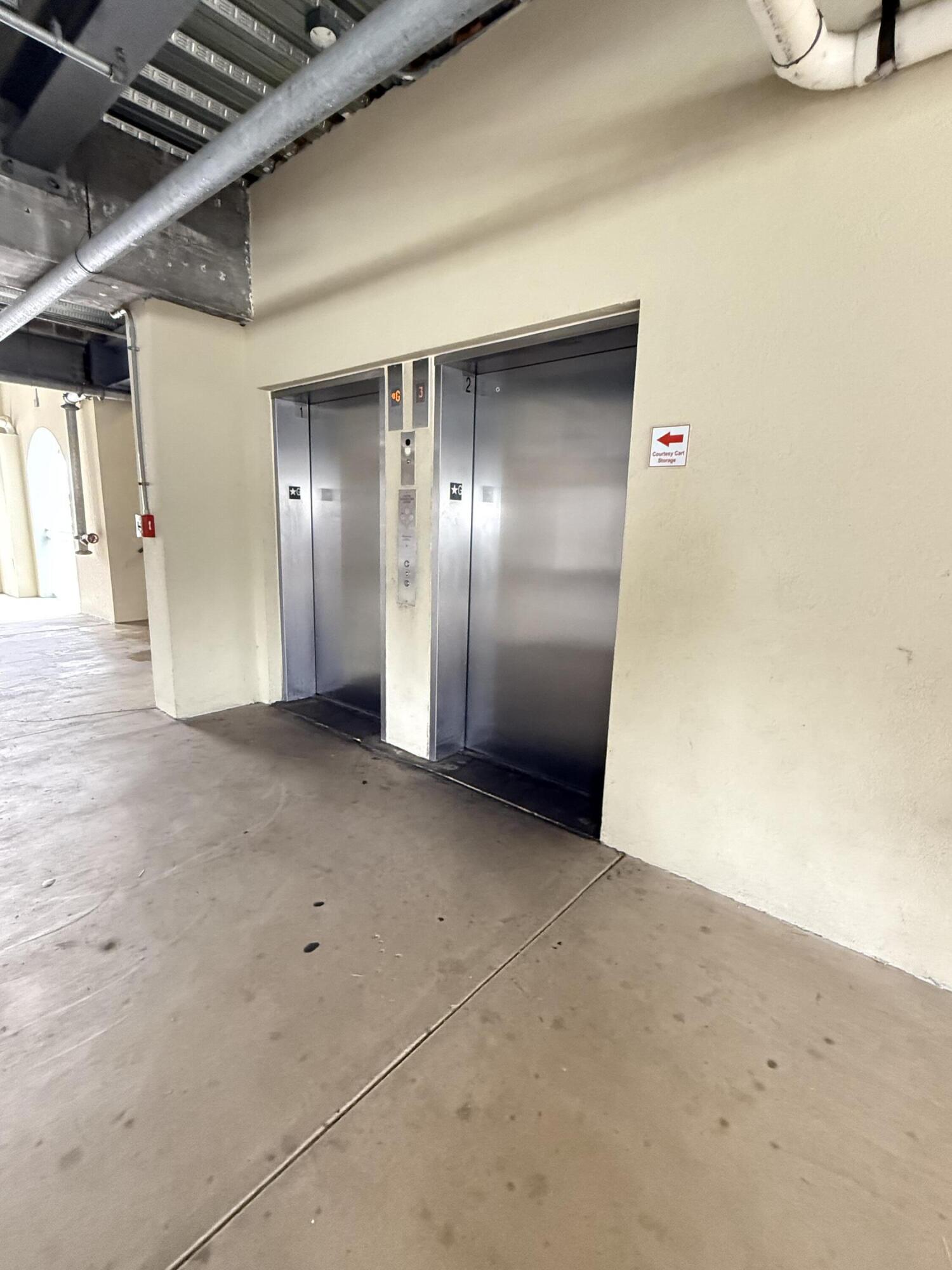 GULF PLACE RESIDENCES - Residential