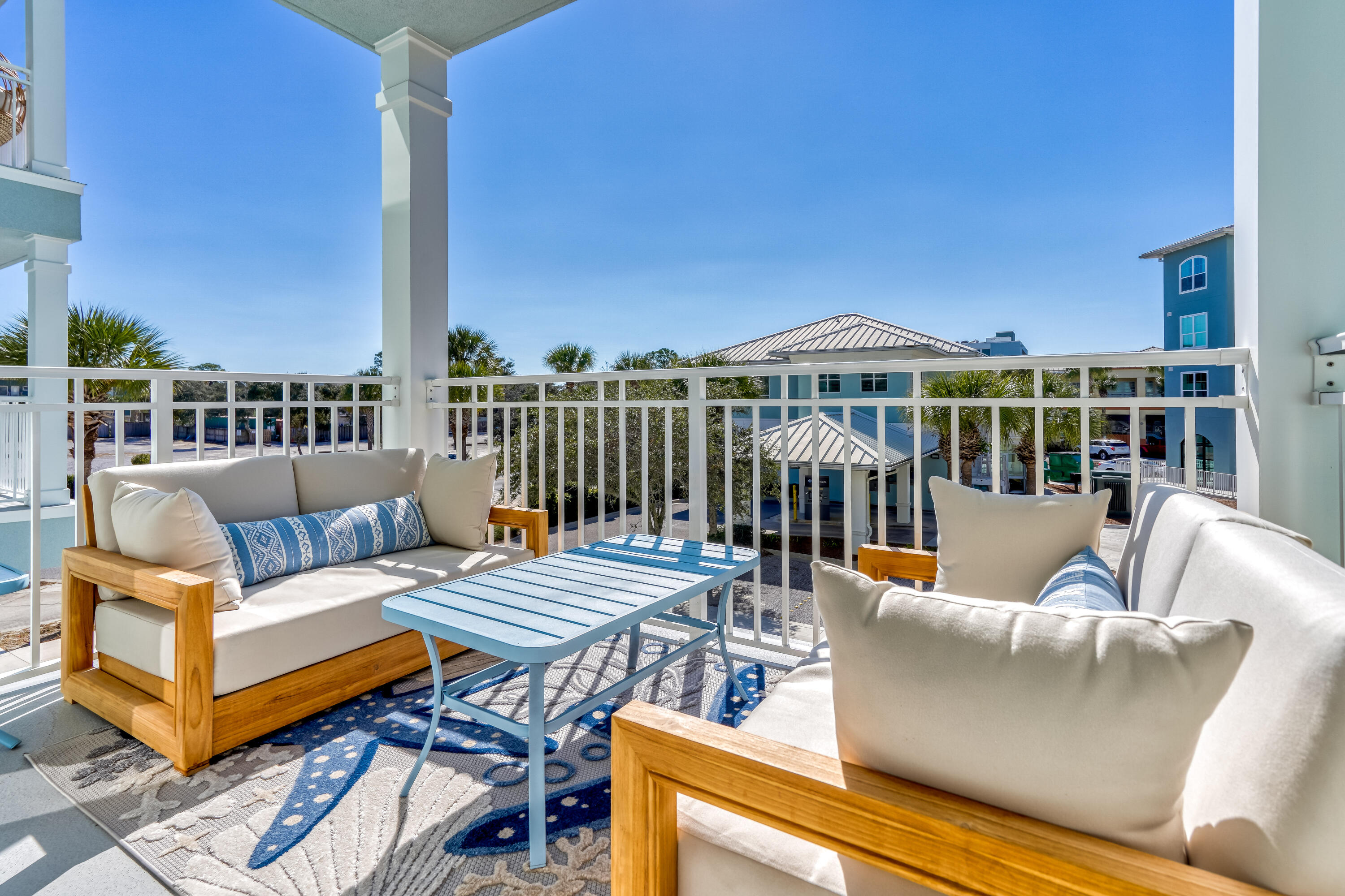 GULF PLACE RESIDENCES - Residential