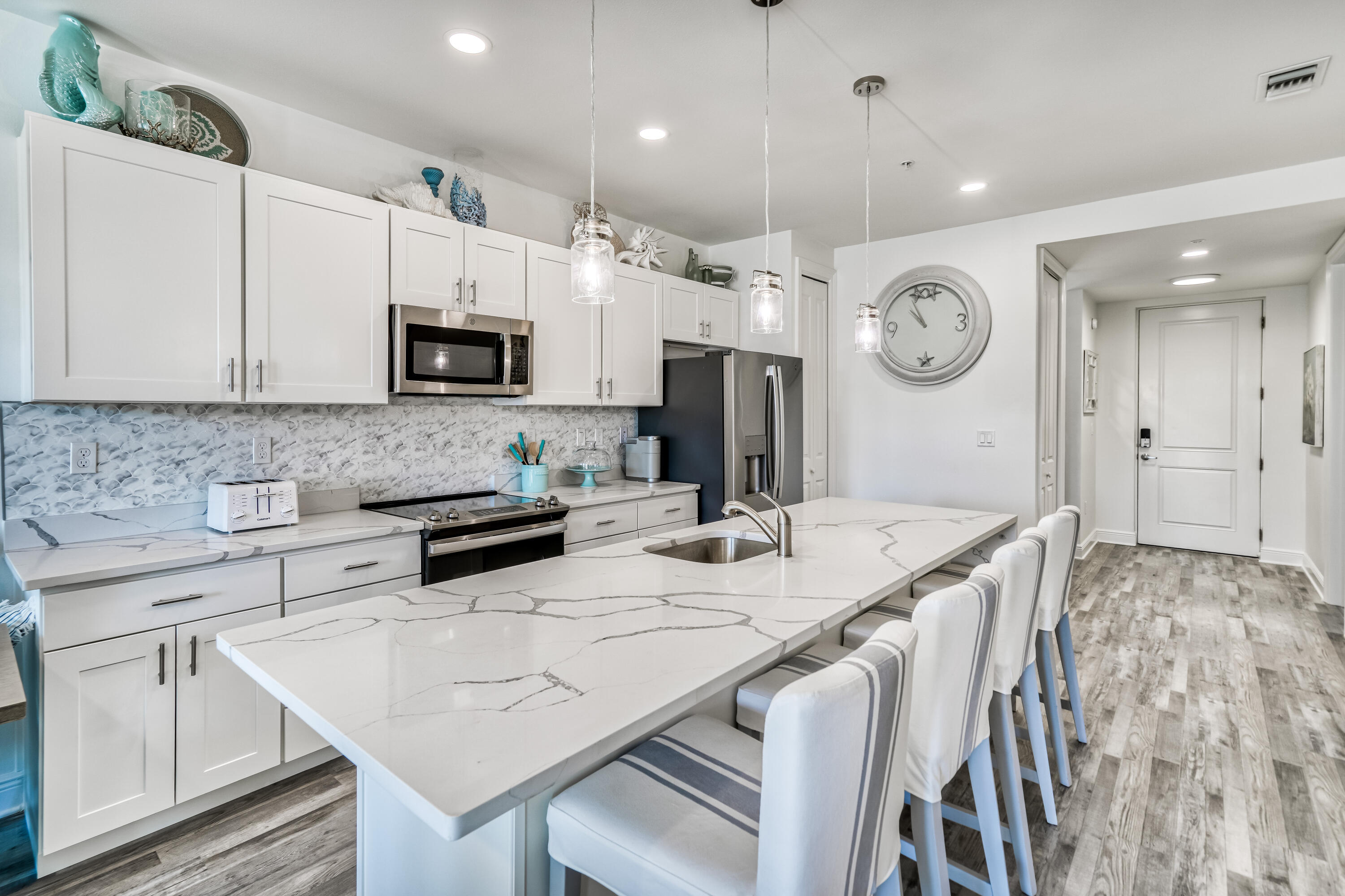 GULF PLACE RESIDENCES - Residential