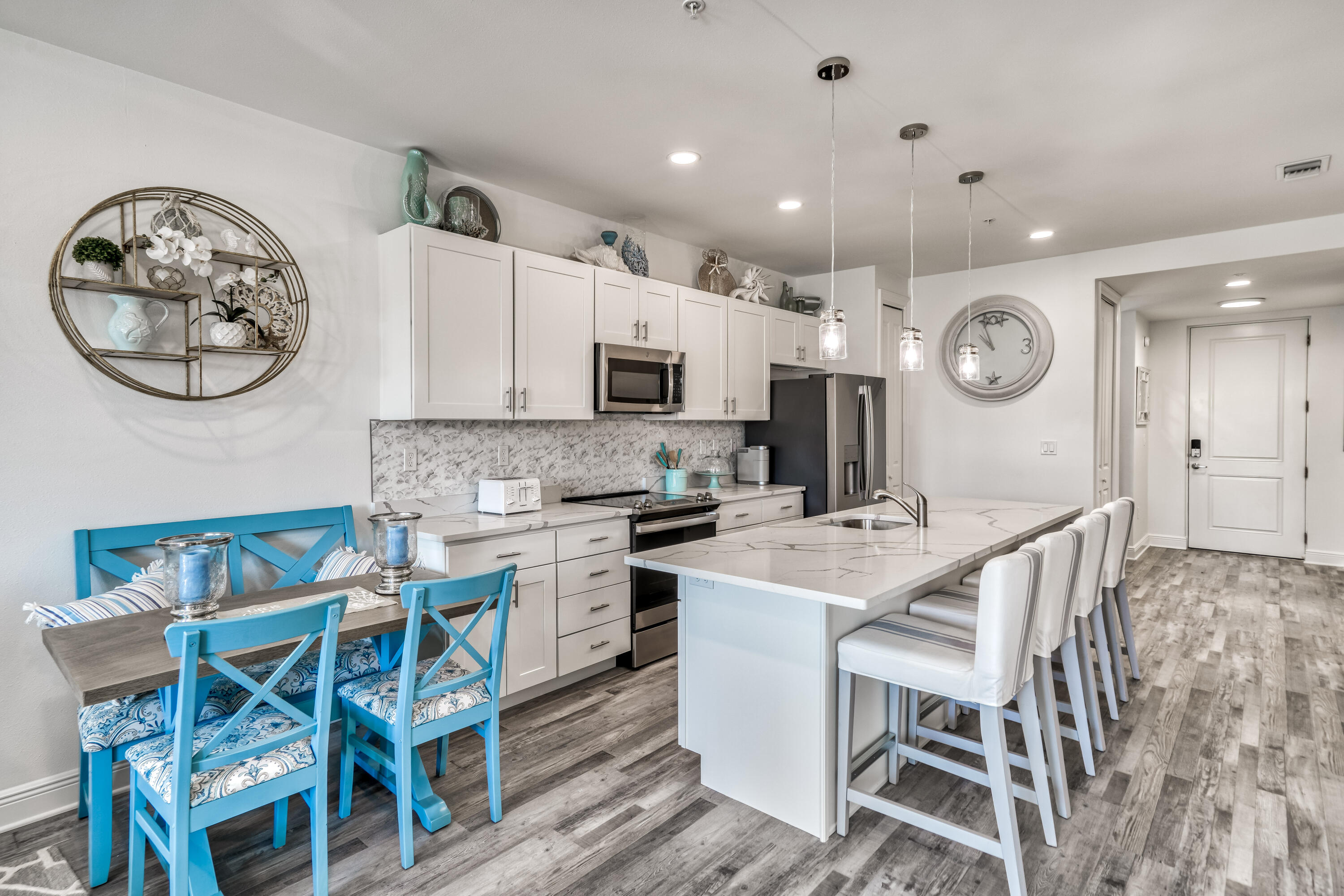 GULF PLACE RESIDENCES - Residential