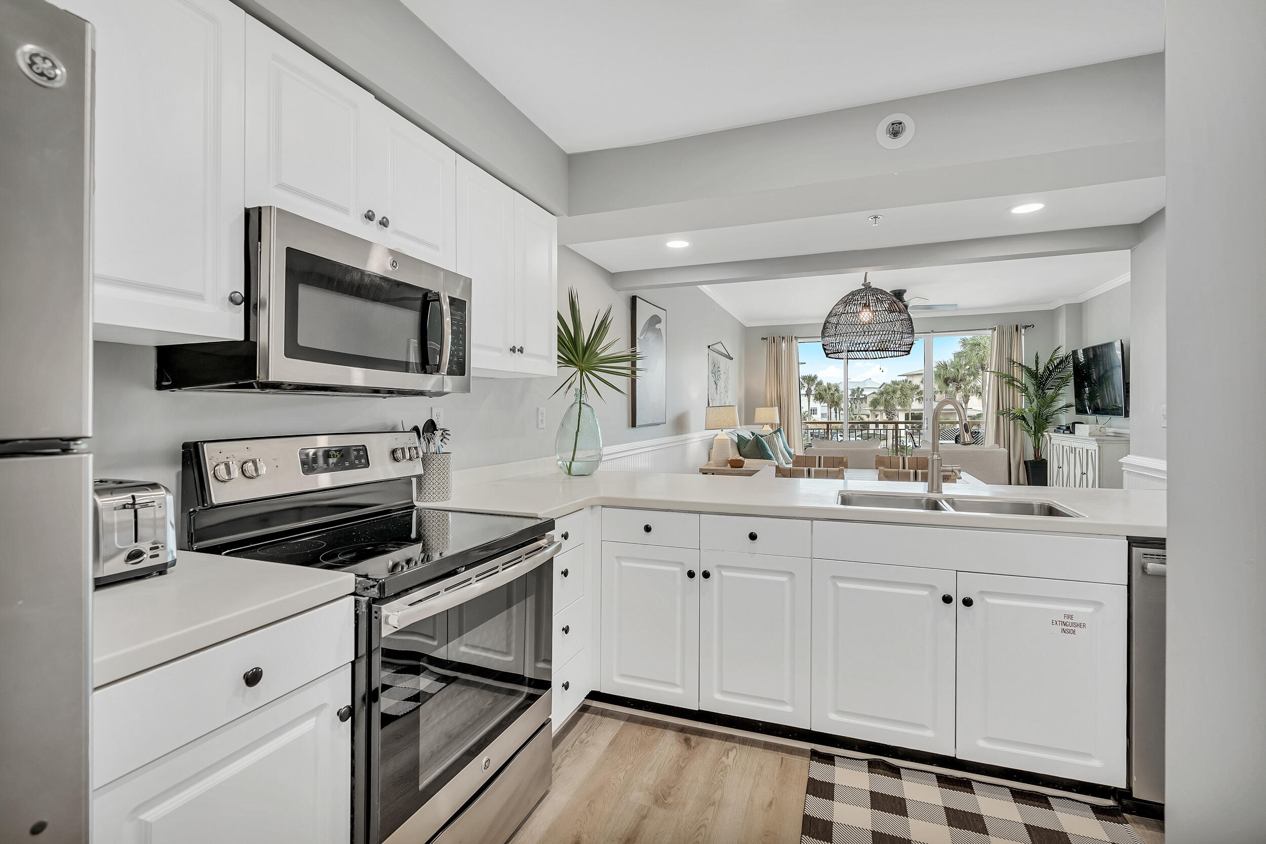 HIGH POINTE RESORT CONDO - Residential