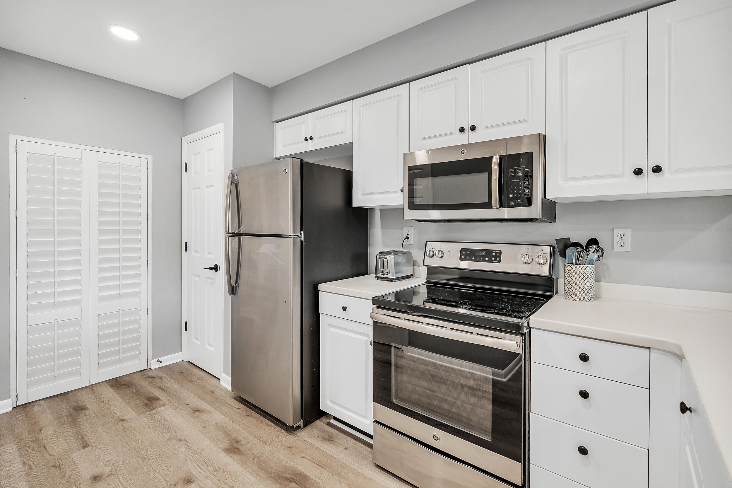 HIGH POINTE RESORT CONDO - Residential