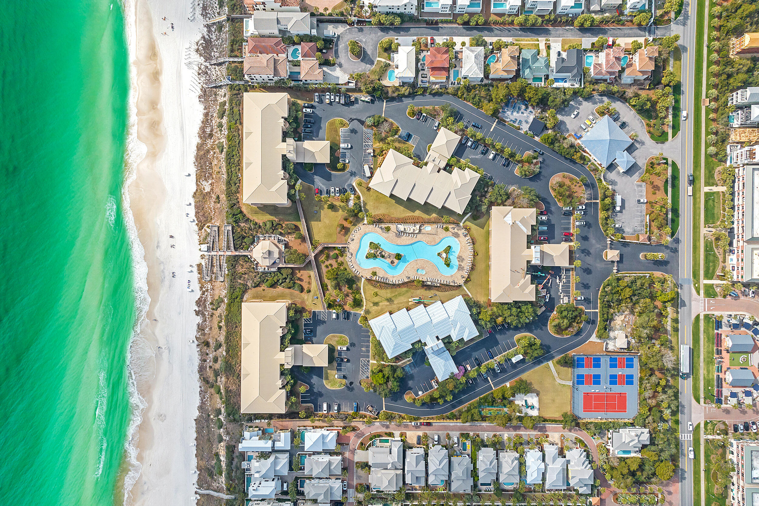 HIGH POINTE RESORT CONDO - Residential