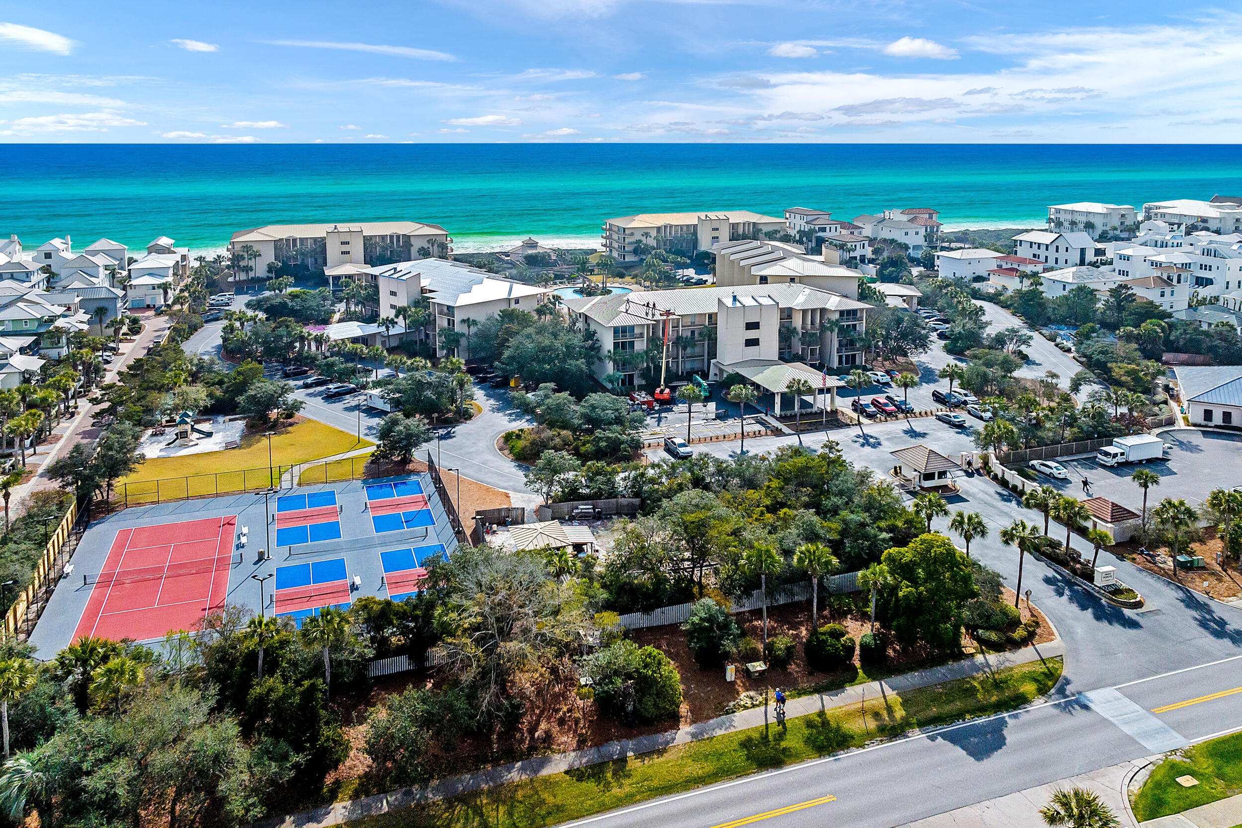 HIGH POINTE RESORT CONDO - Residential