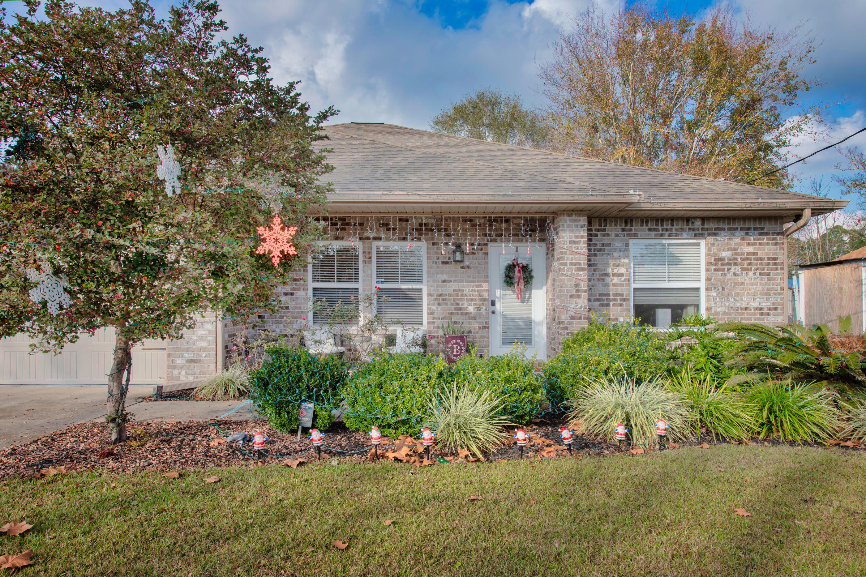 WYNNEHAVEN BEACH ESTATES - Residential