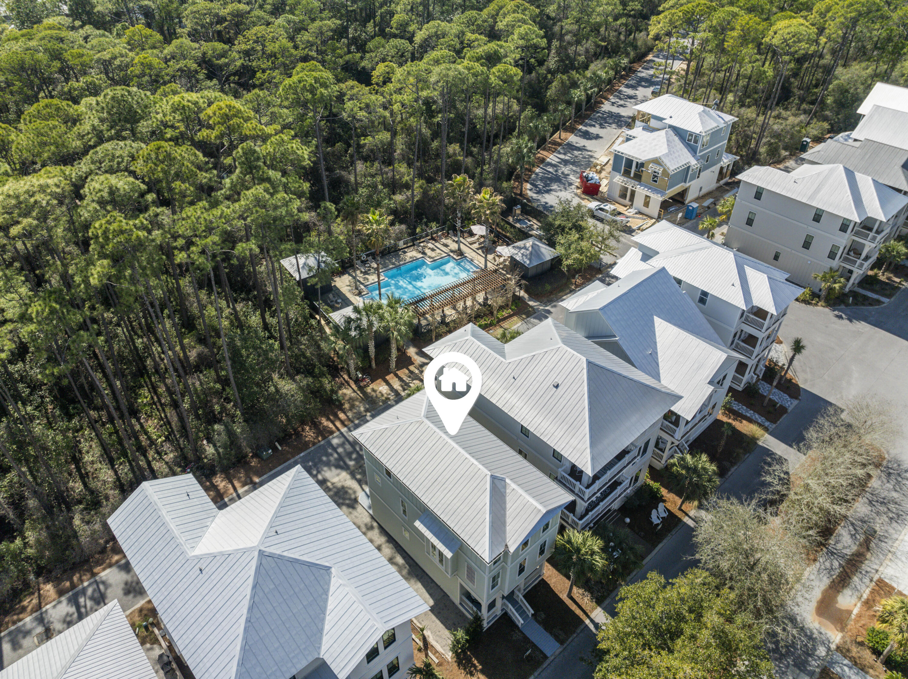 TREETOP VILLAGE - Residential