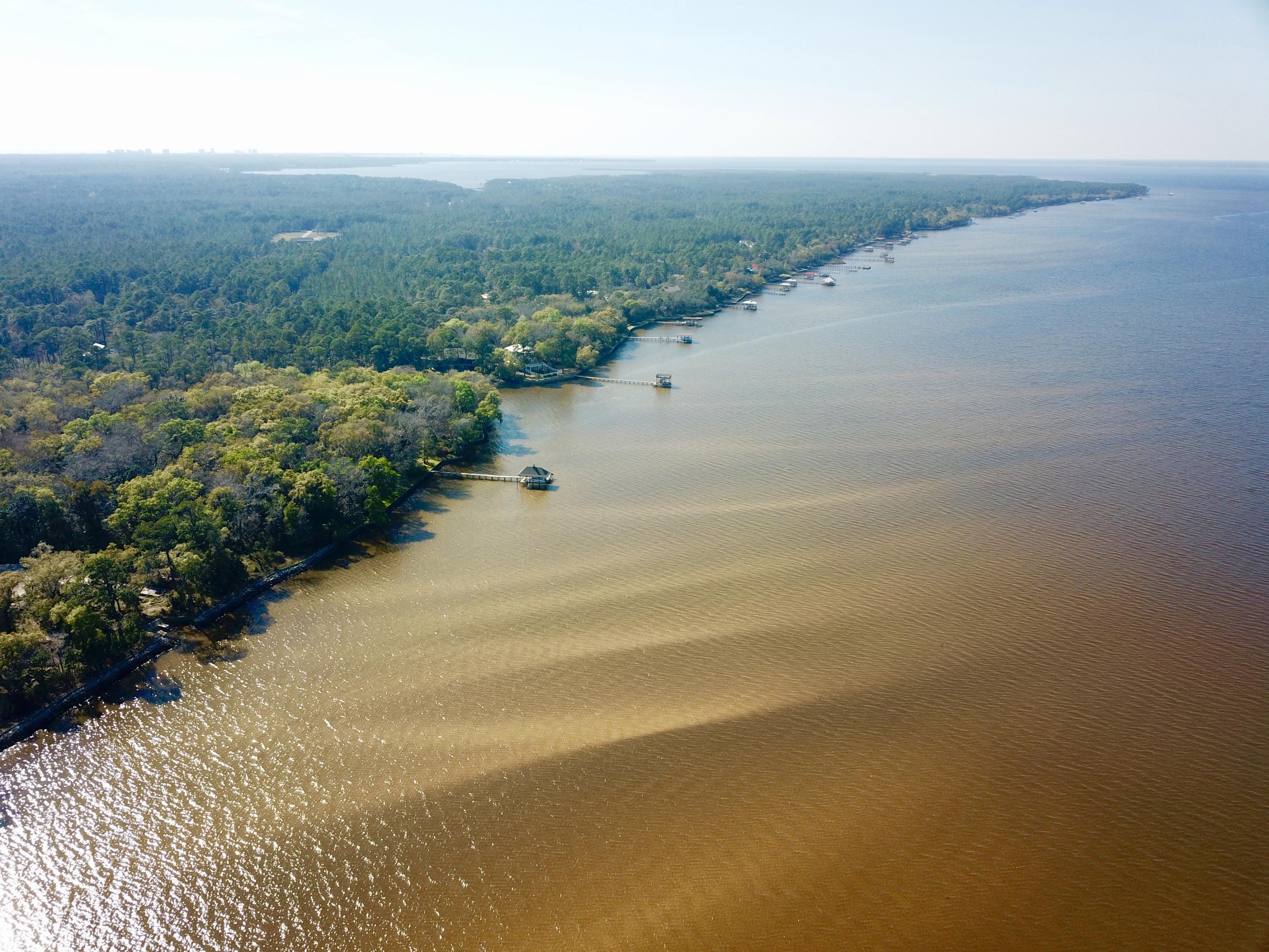 SECLUSION BAY - Land