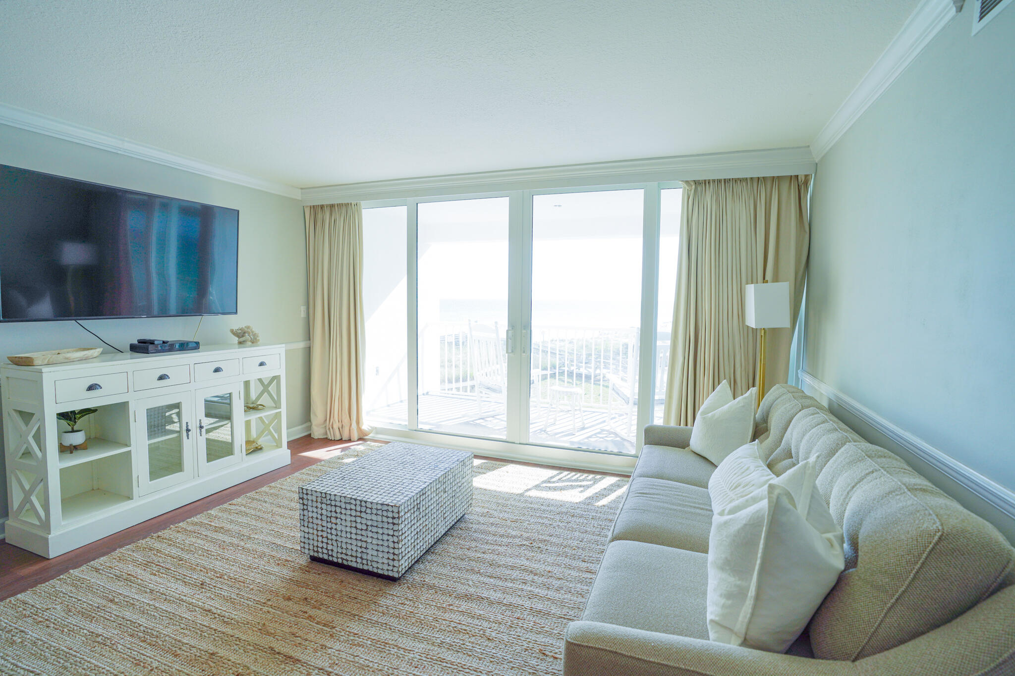 SHORELINE TOWERS 1 - Residential