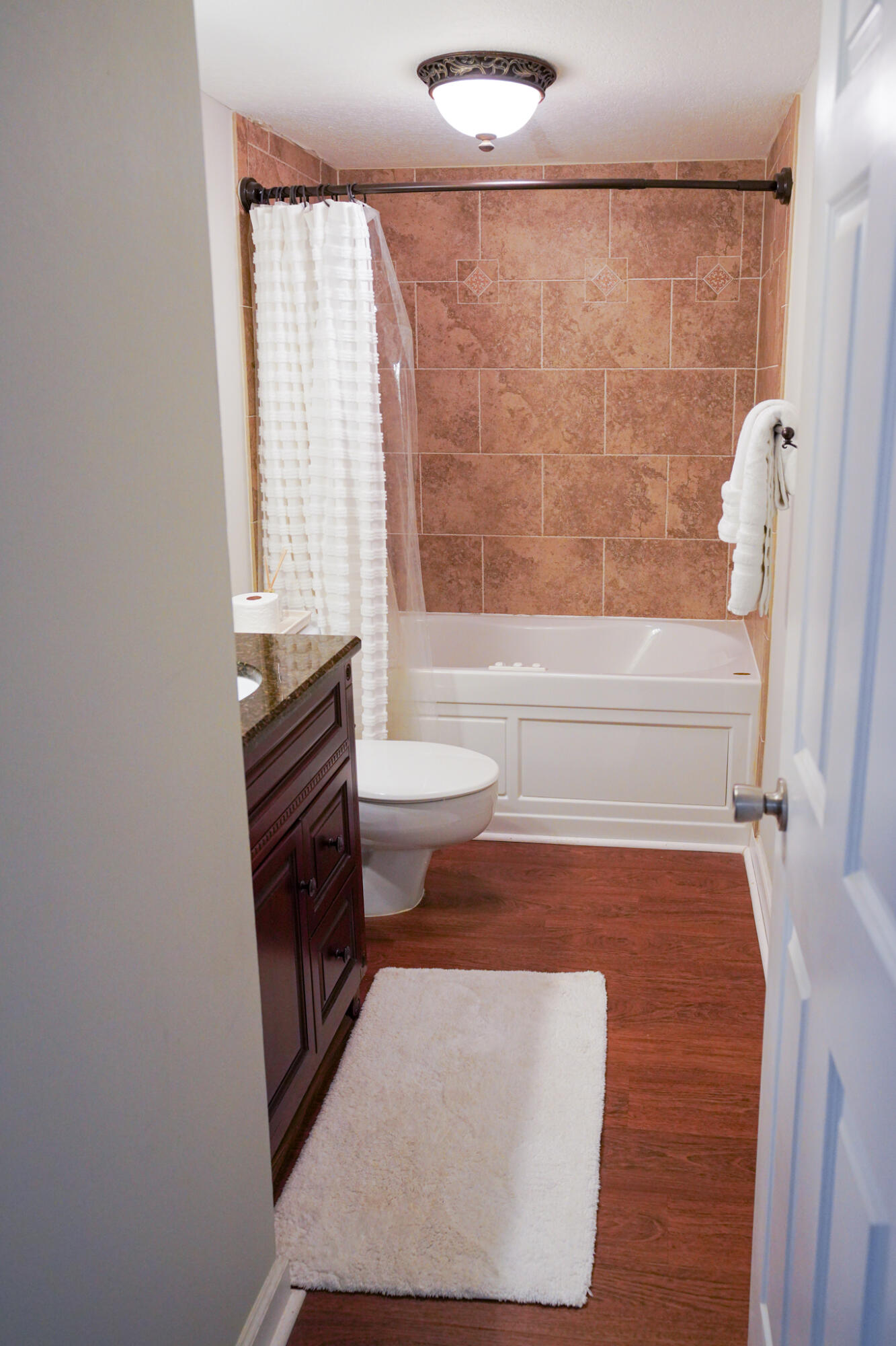 SHORELINE TOWERS 1 - Residential