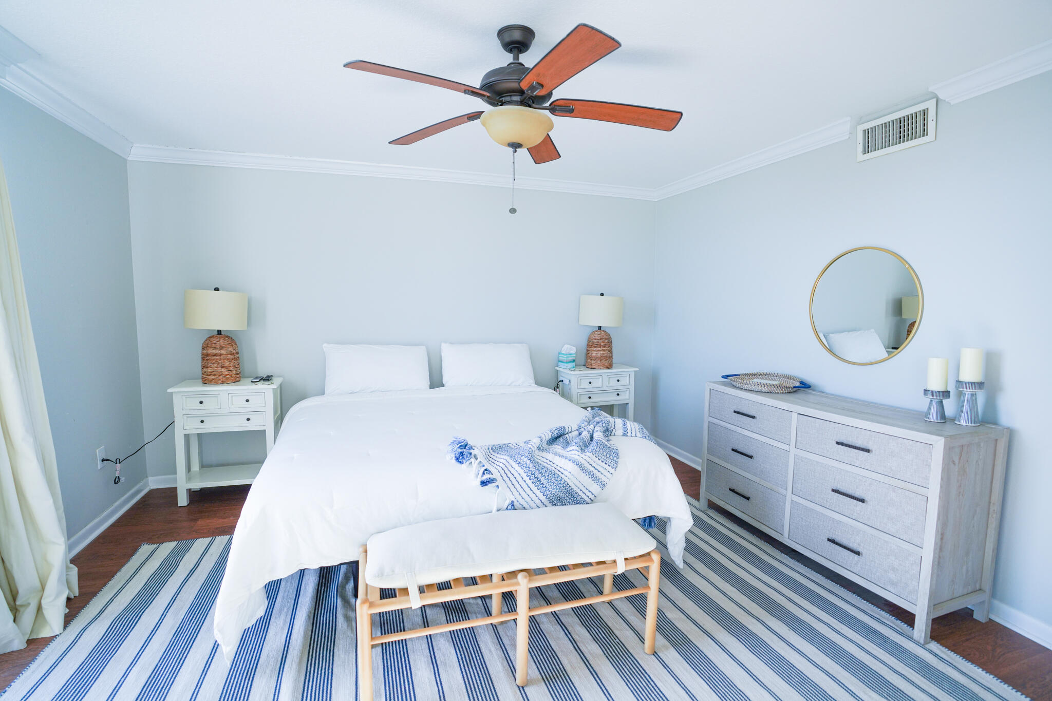 SHORELINE TOWERS 1 - Residential