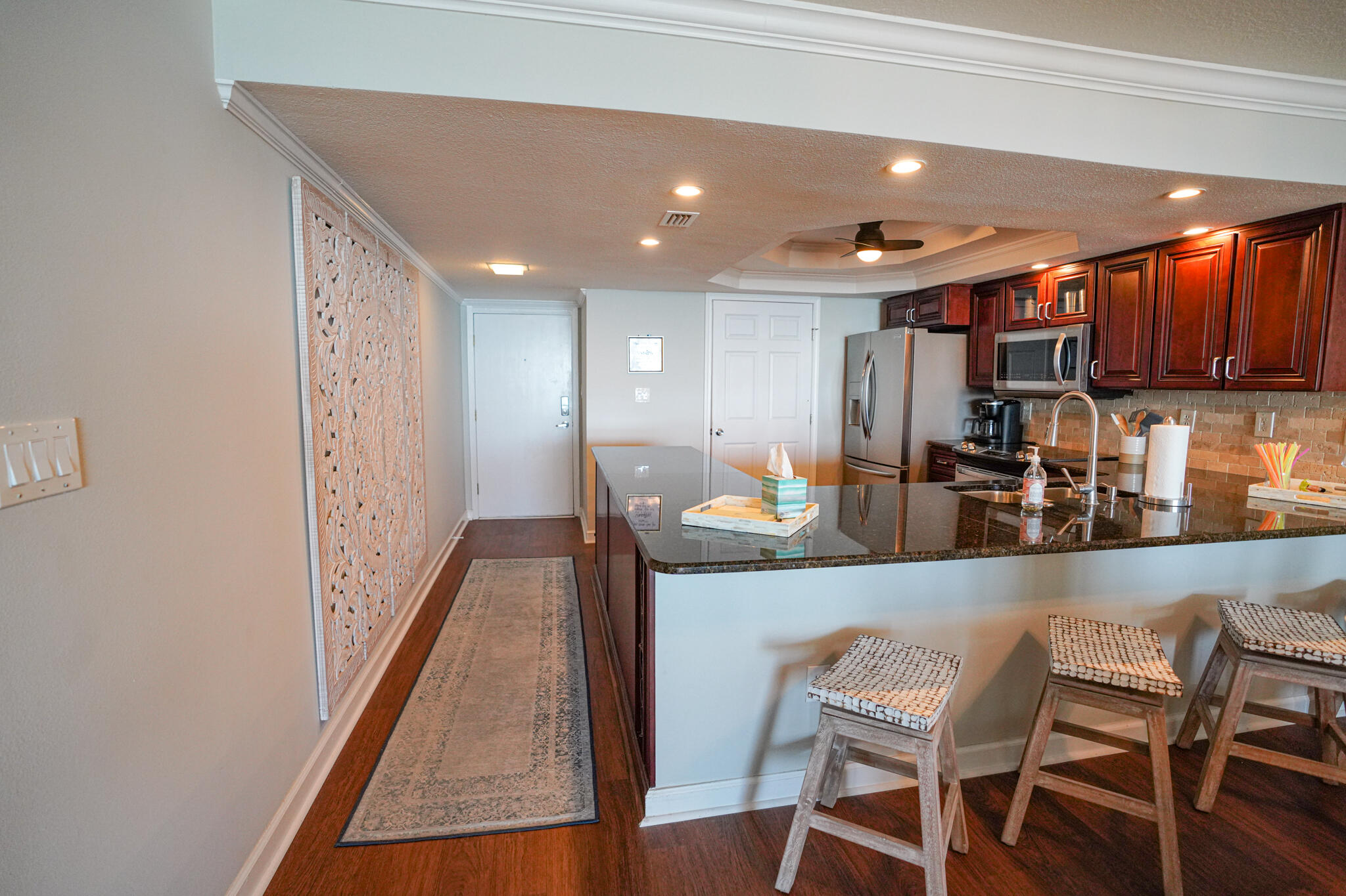 SHORELINE TOWERS 1 - Residential