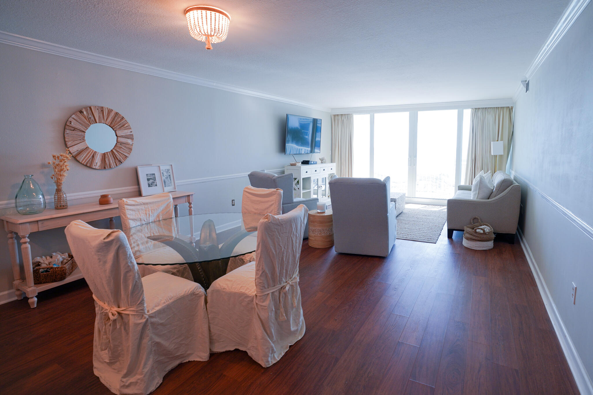 SHORELINE TOWERS 1 - Residential