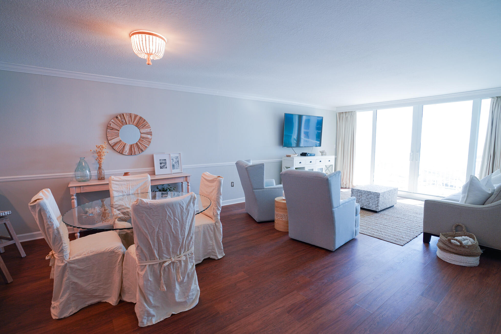 SHORELINE TOWERS 1 - Residential