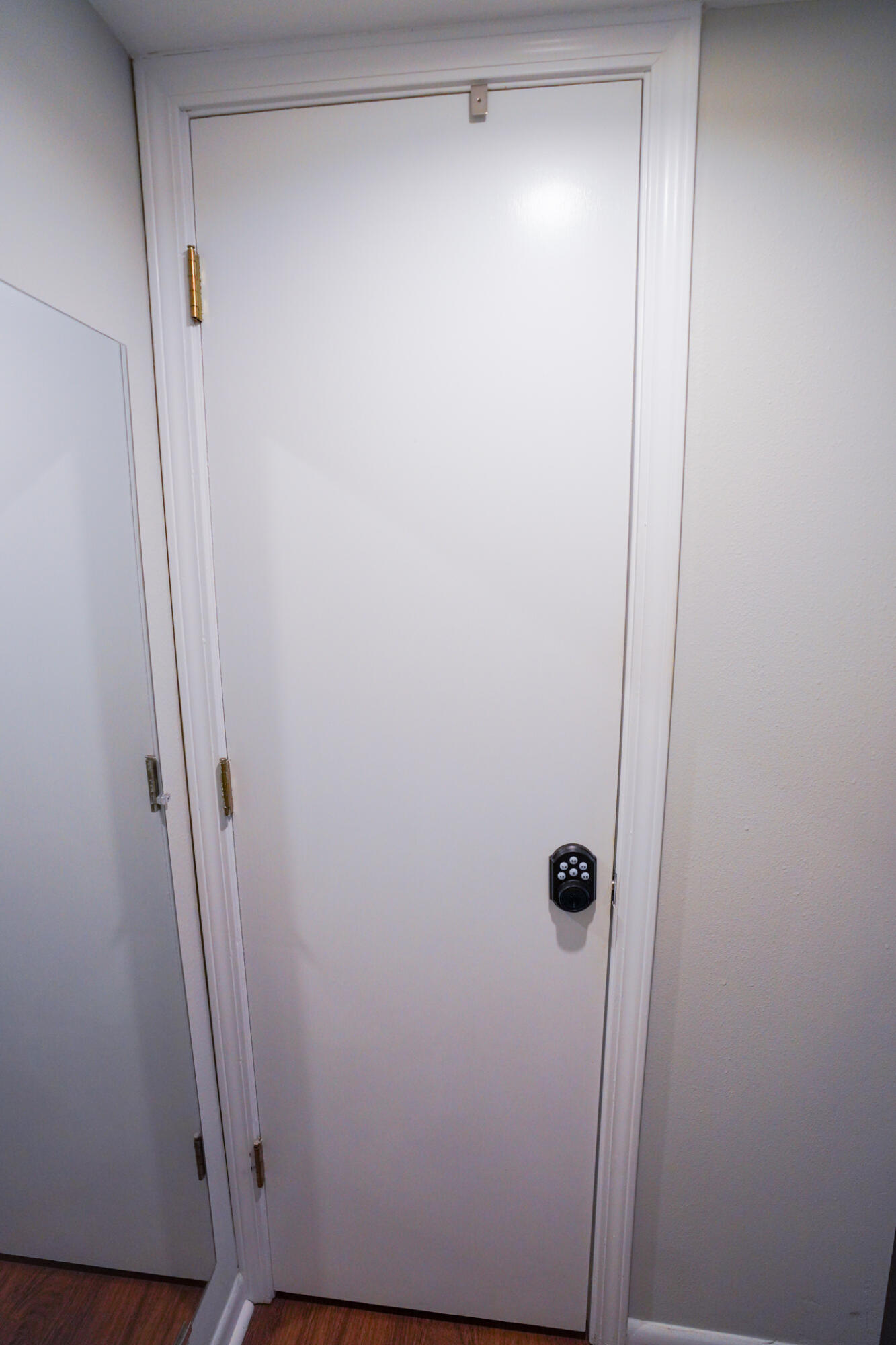 SHORELINE TOWERS 1 - Residential