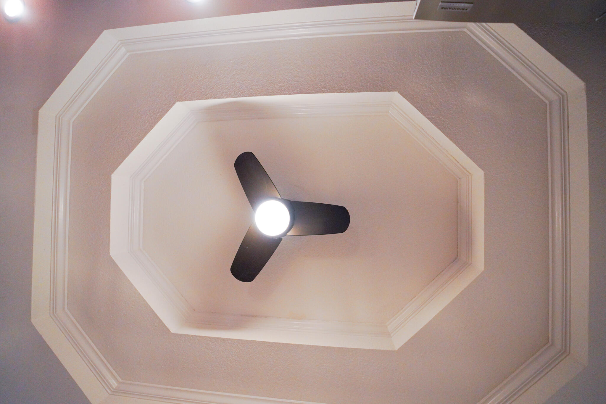 SHORELINE TOWERS 1 - Residential