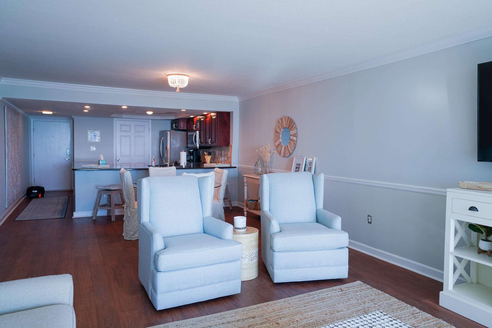 SHORELINE TOWERS 1 - Residential