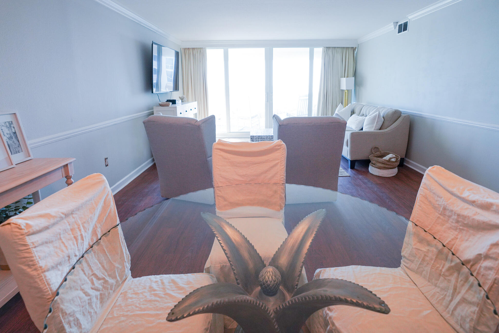 SHORELINE TOWERS 1 - Residential