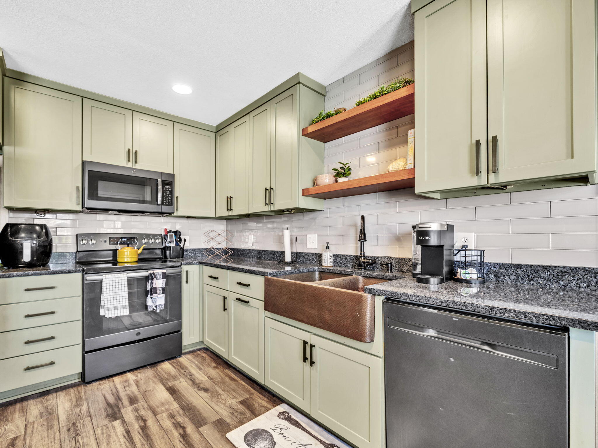 VESTA HEIGHTS 2ND ADDN - Residential