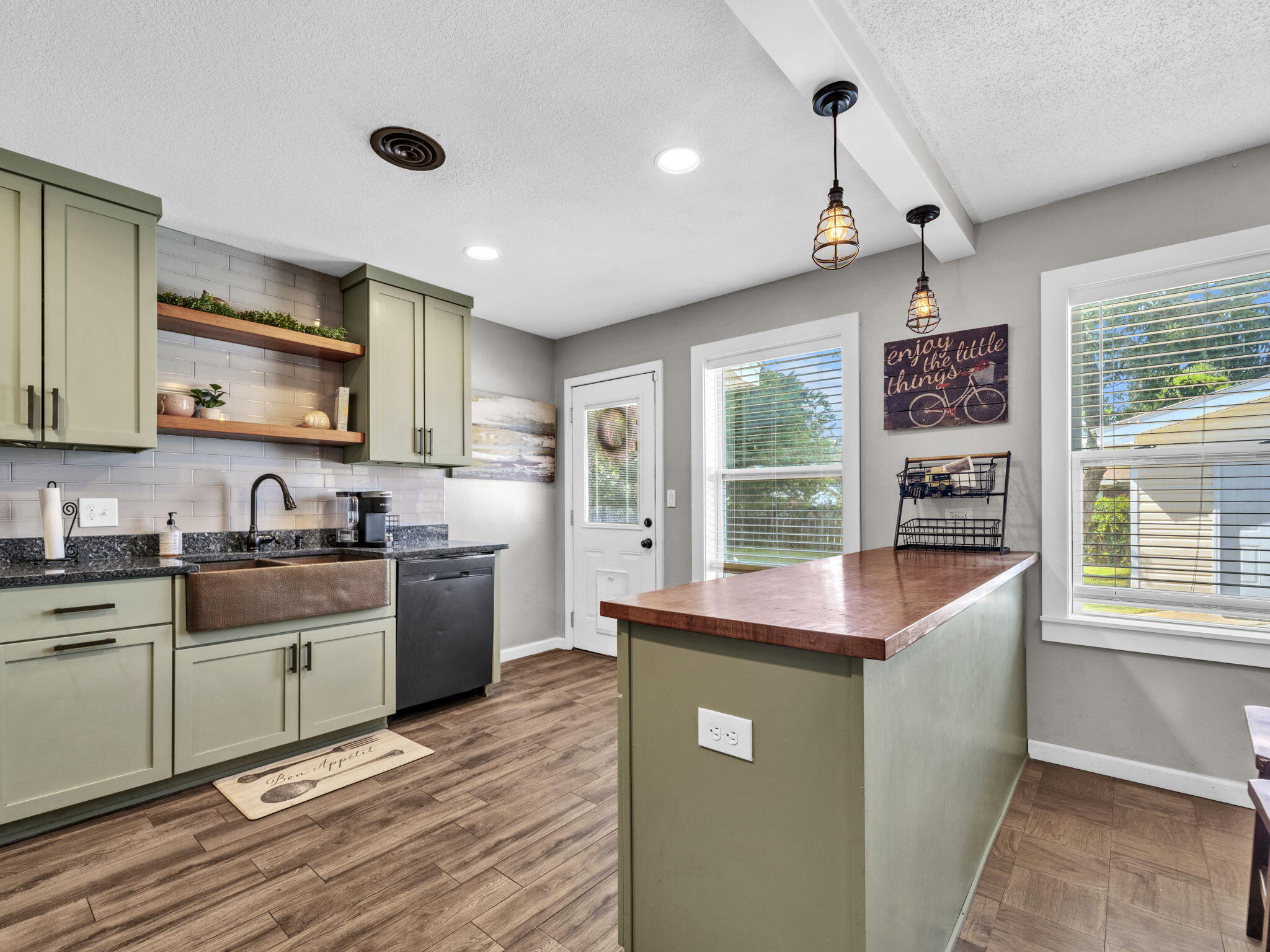 VESTA HEIGHTS 2ND ADDN - Residential