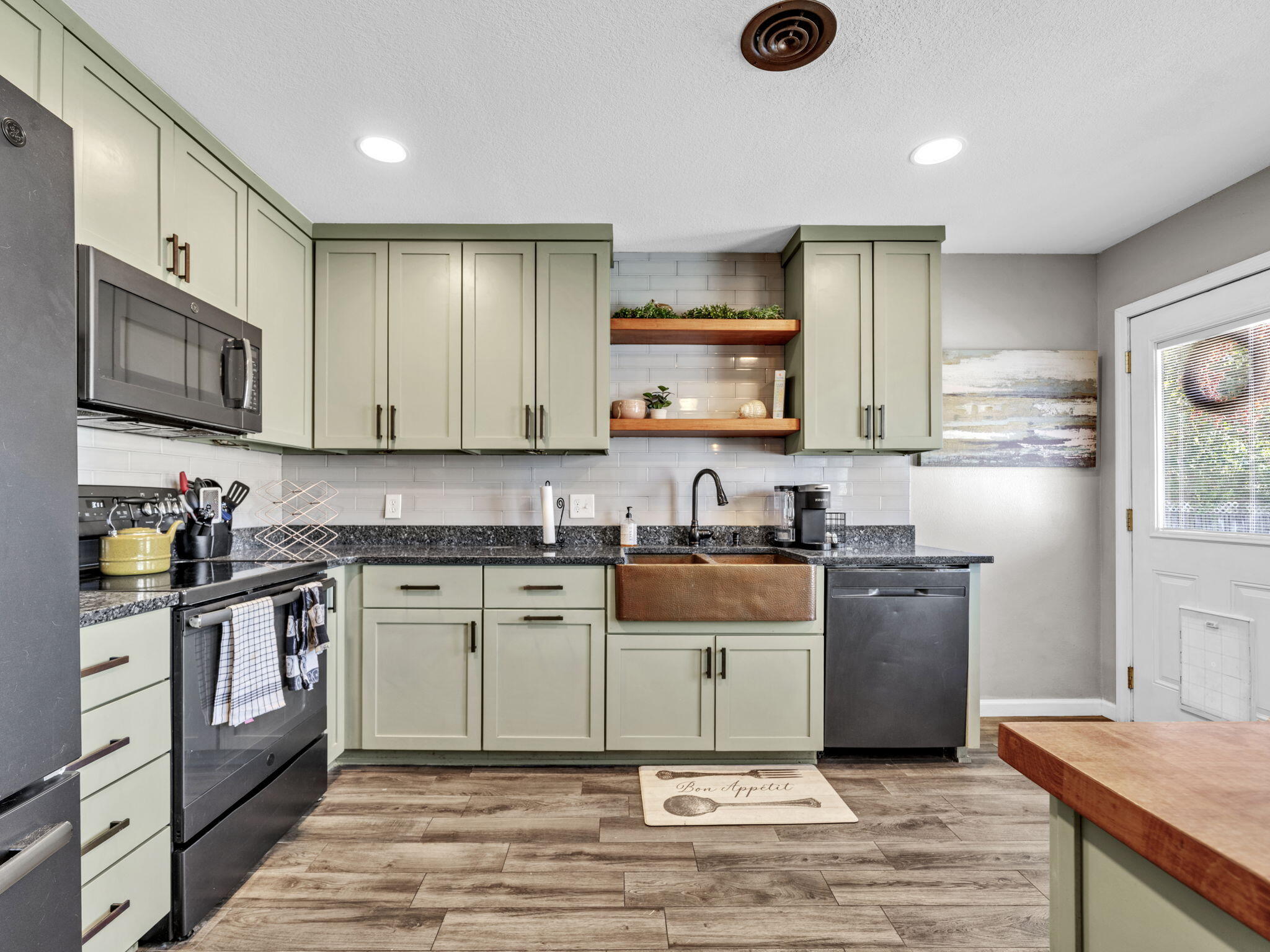 VESTA HEIGHTS 2ND ADDN - Residential