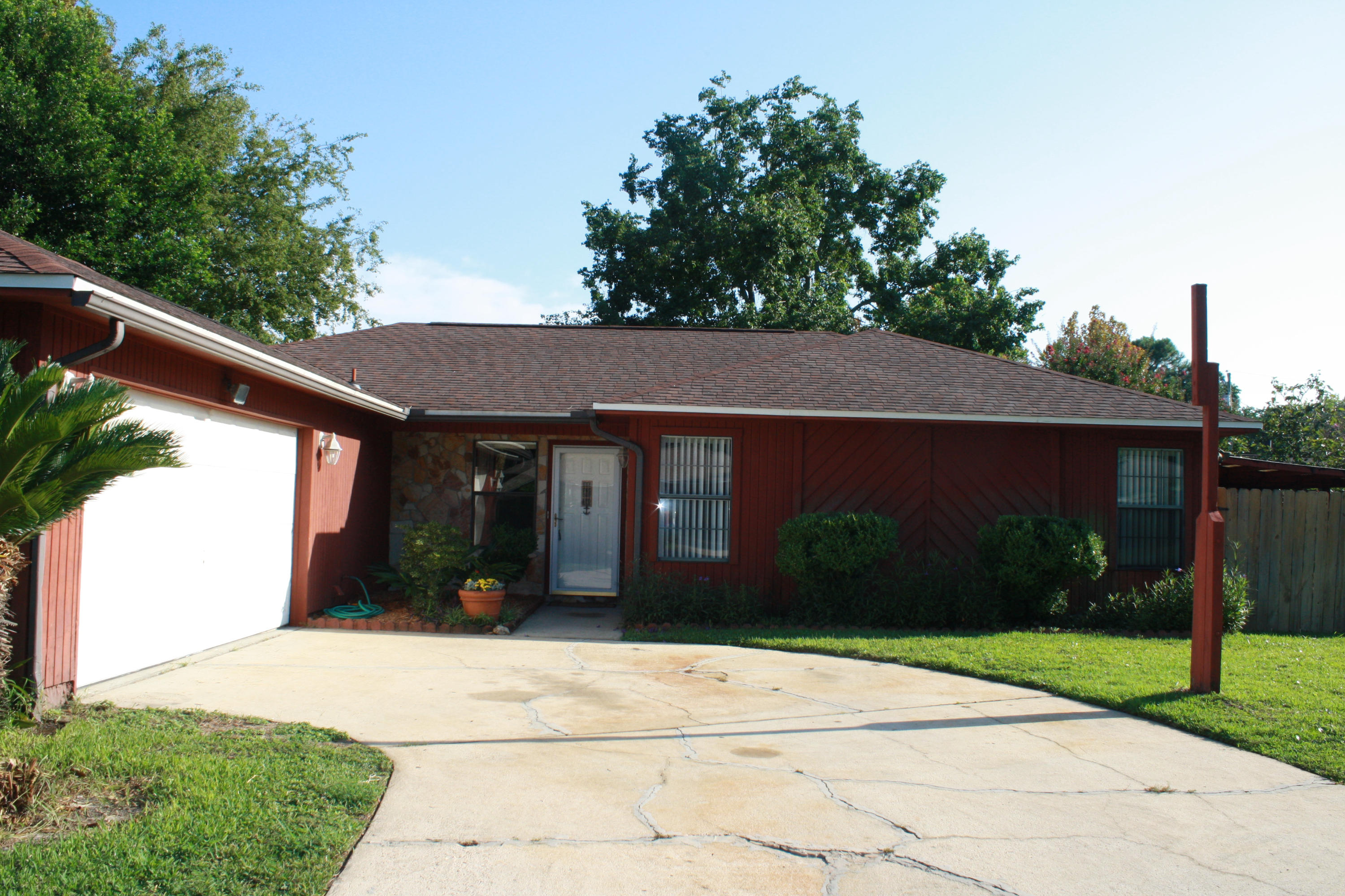 GULF MANOR 1ST ADDN - Residential