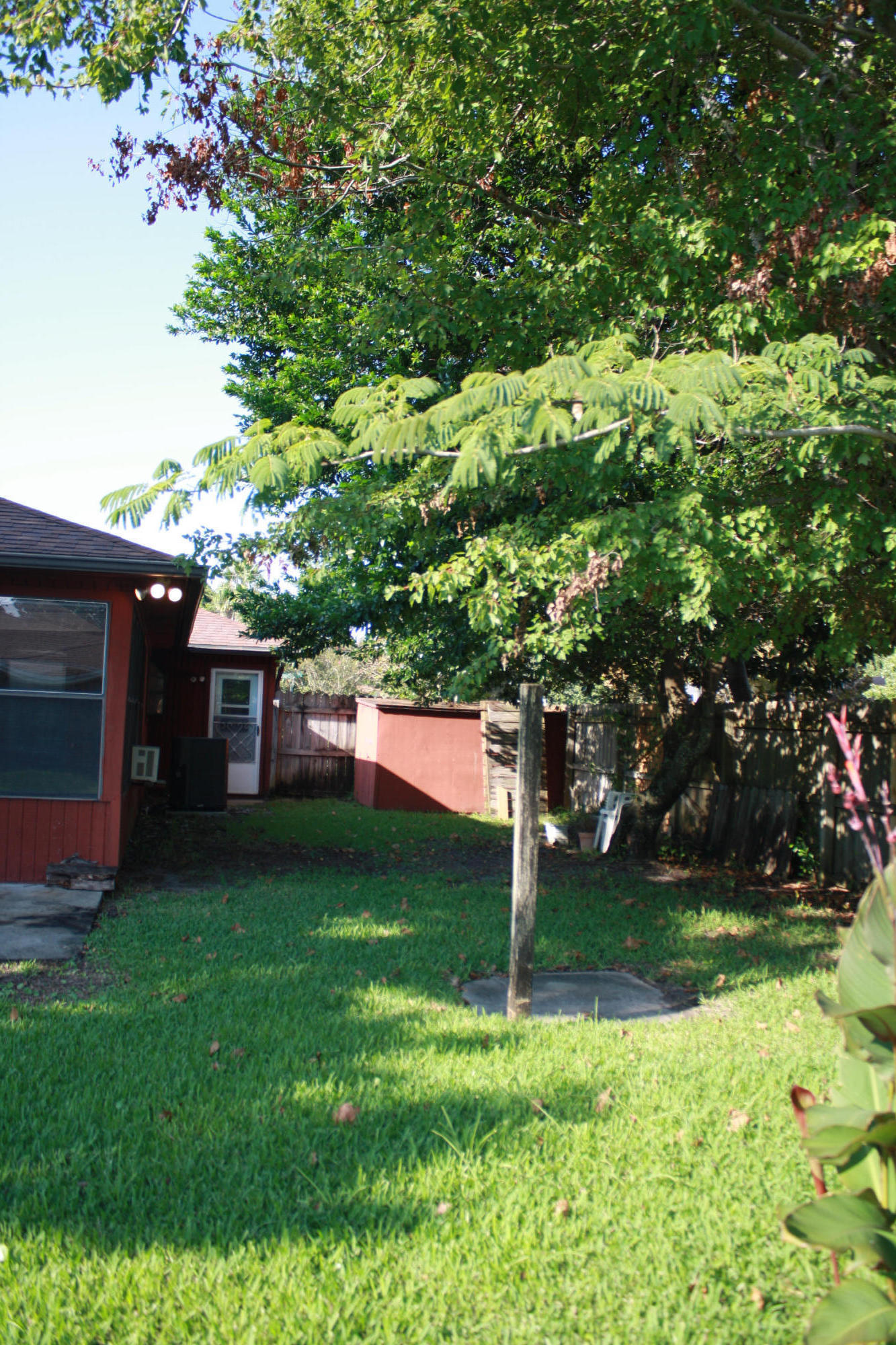 GULF MANOR 1ST ADDN - Residential