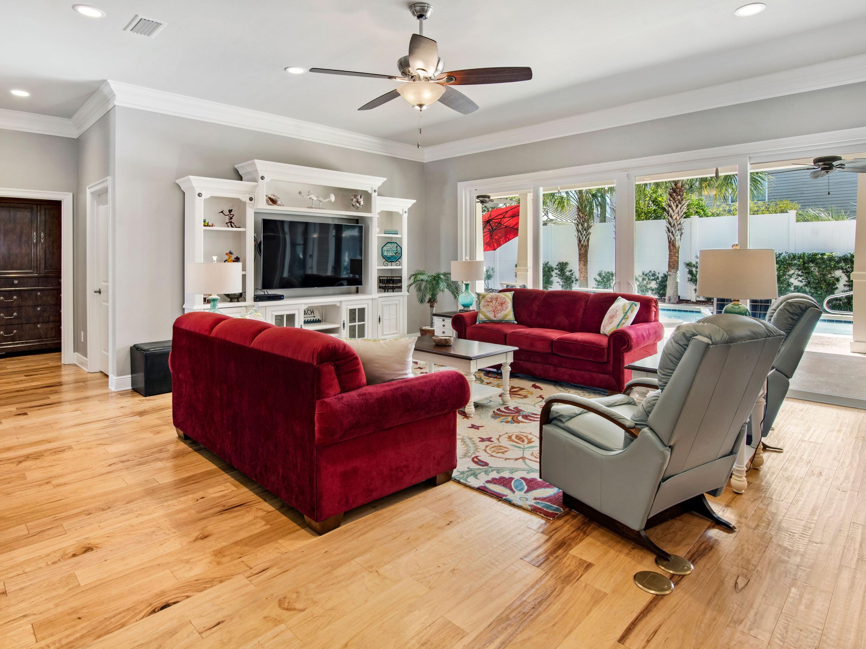 CRYSTAL BEACH - Residential