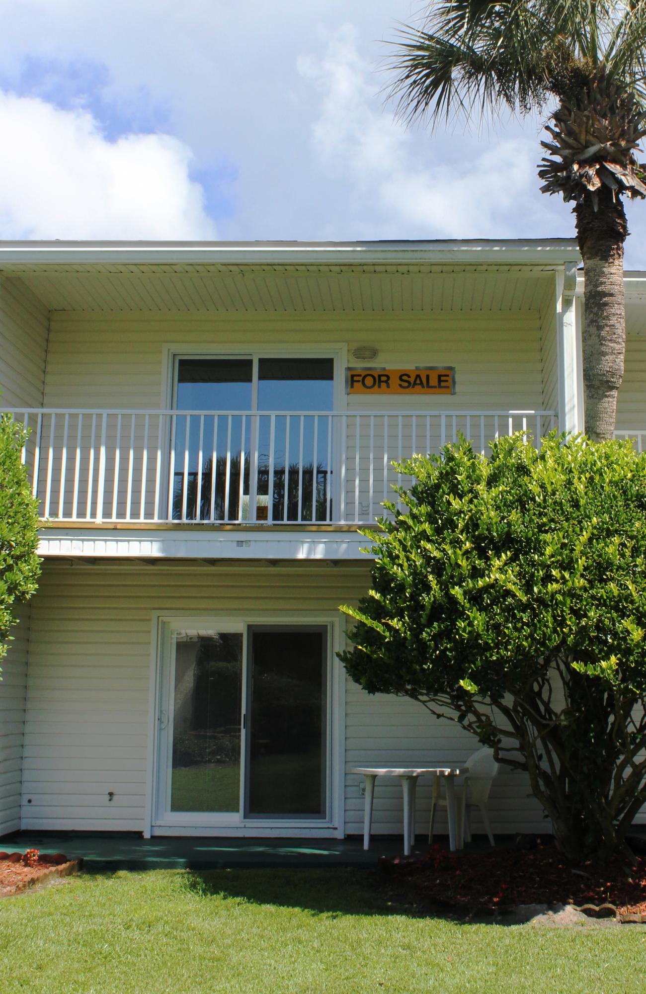 SUMMERHOUSE T/H - Residential