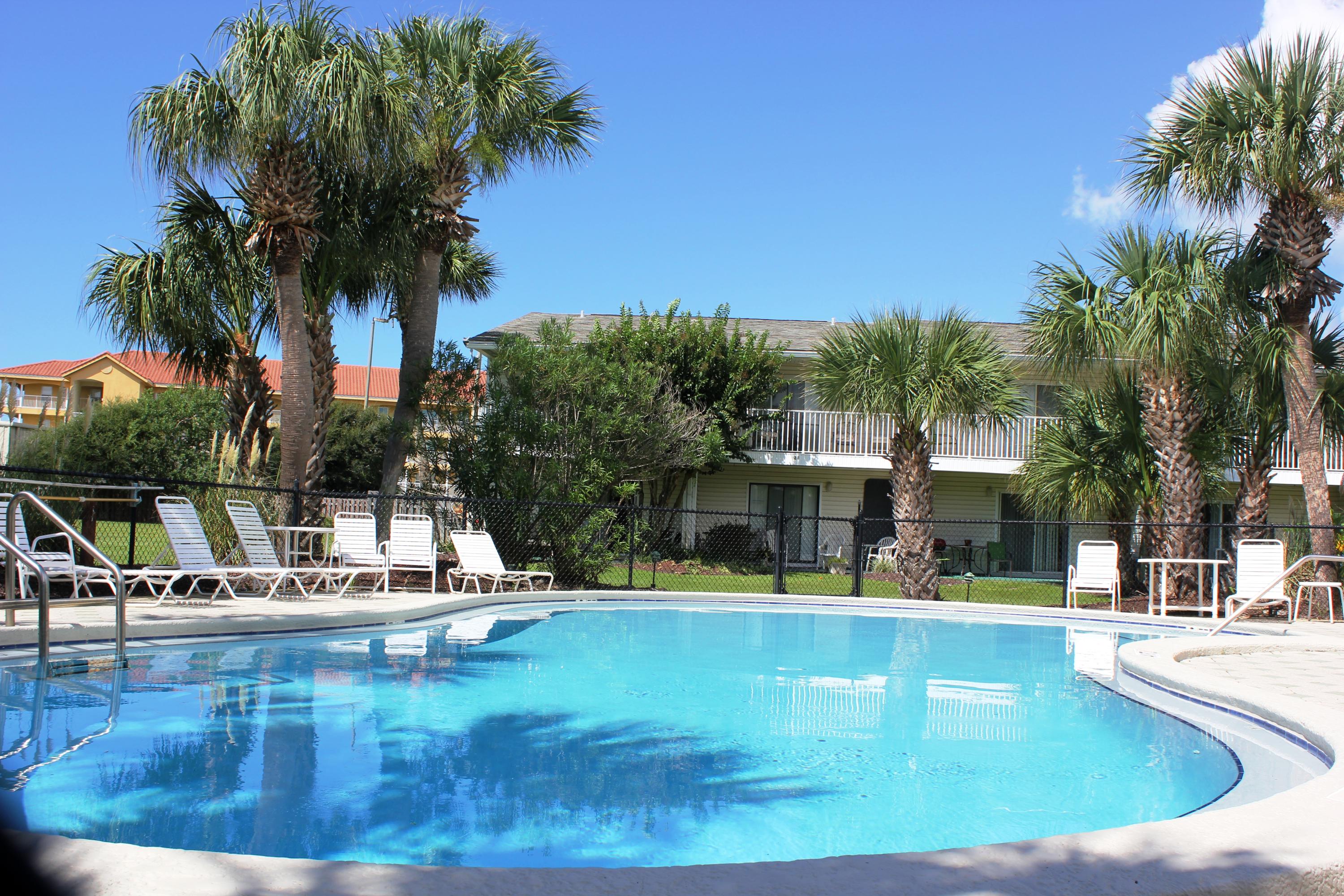 SUMMERHOUSE T/H - Residential