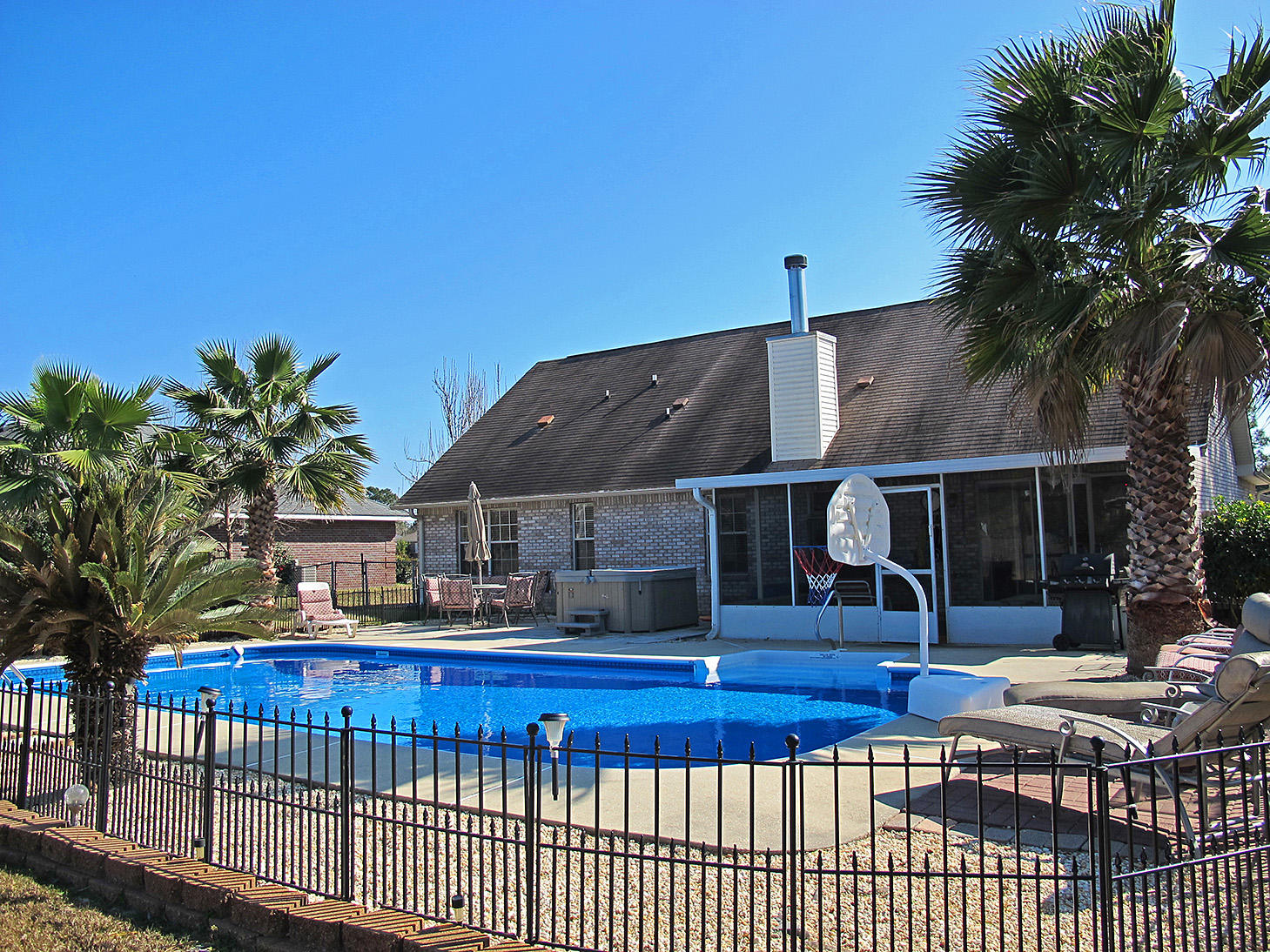 HIDDEN CREEK AT HOLLEY BY THE SEA - Residential