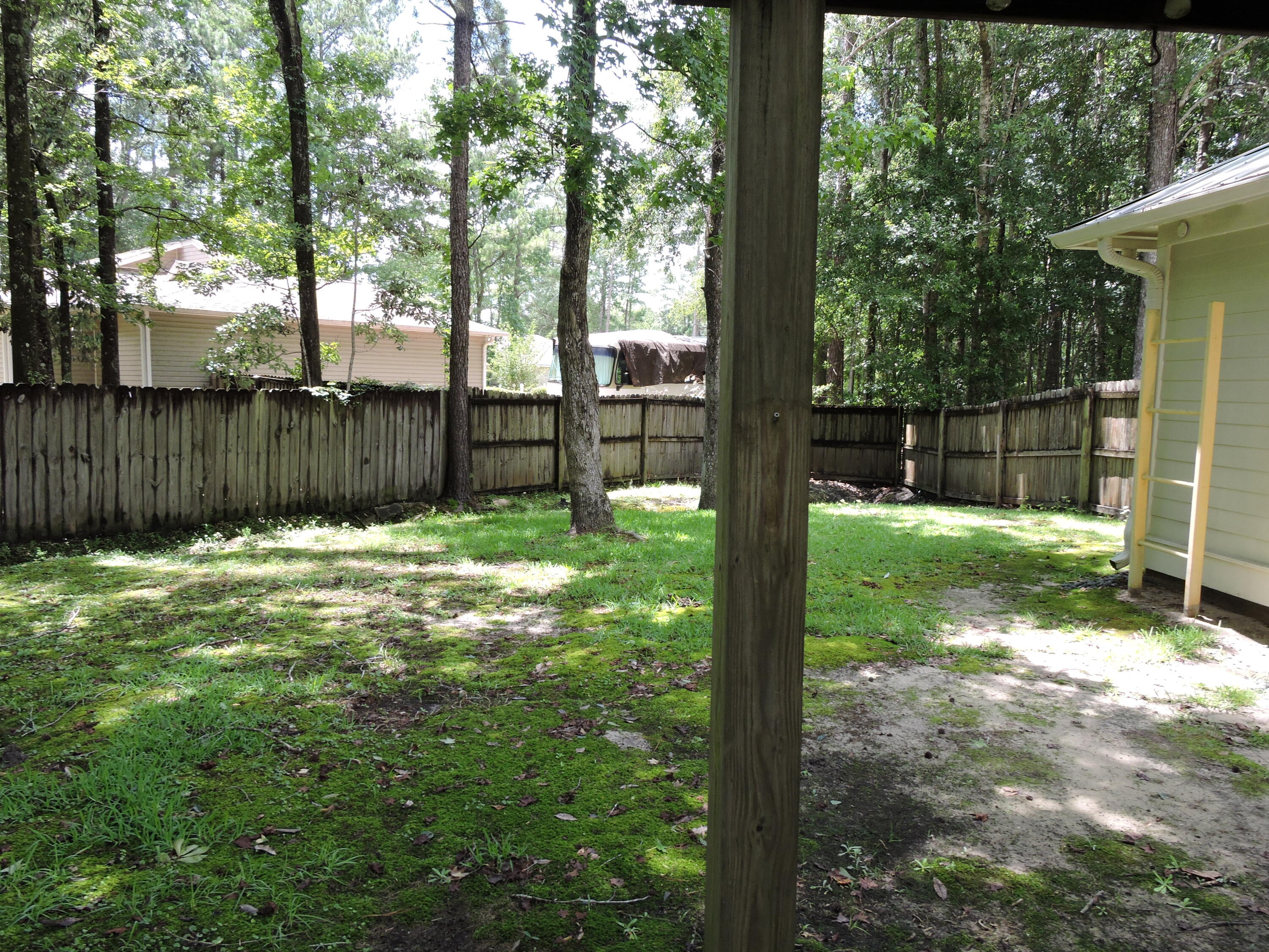 FOXWOOD ESTATES 1 - Residential Lease