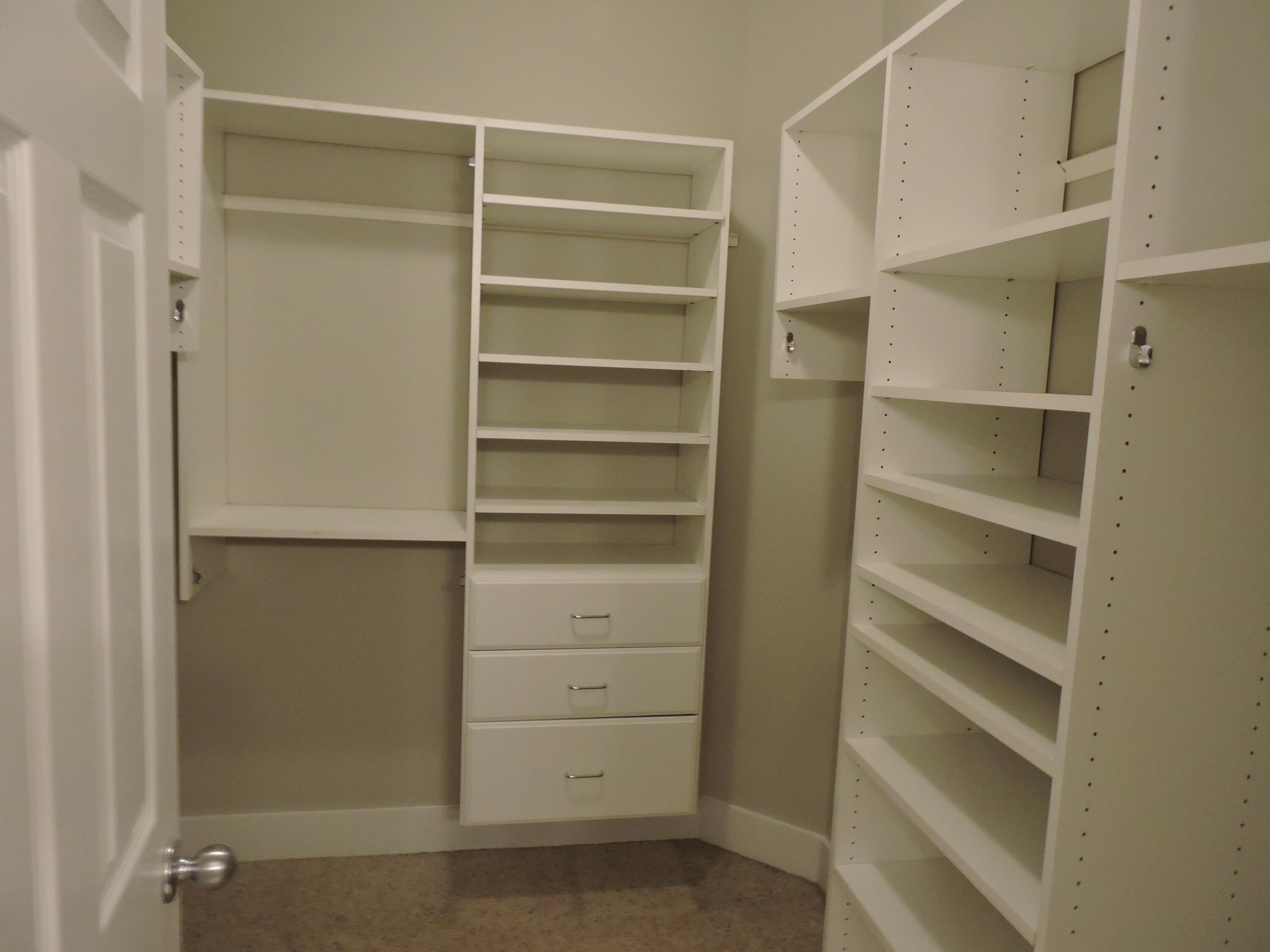FOXWOOD ESTATES 1 - Residential Lease