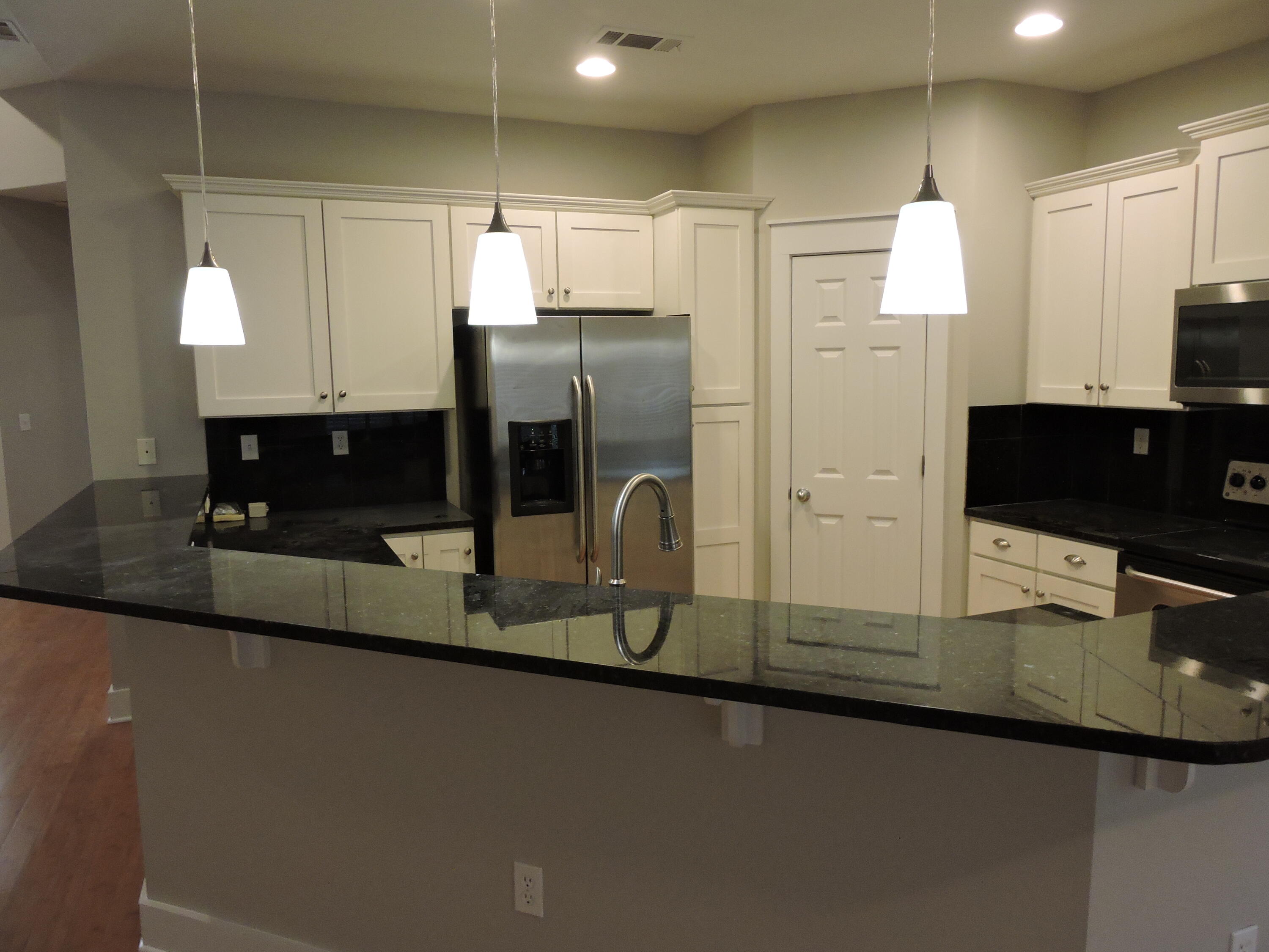 FOXWOOD ESTATES 1 - Residential Lease
