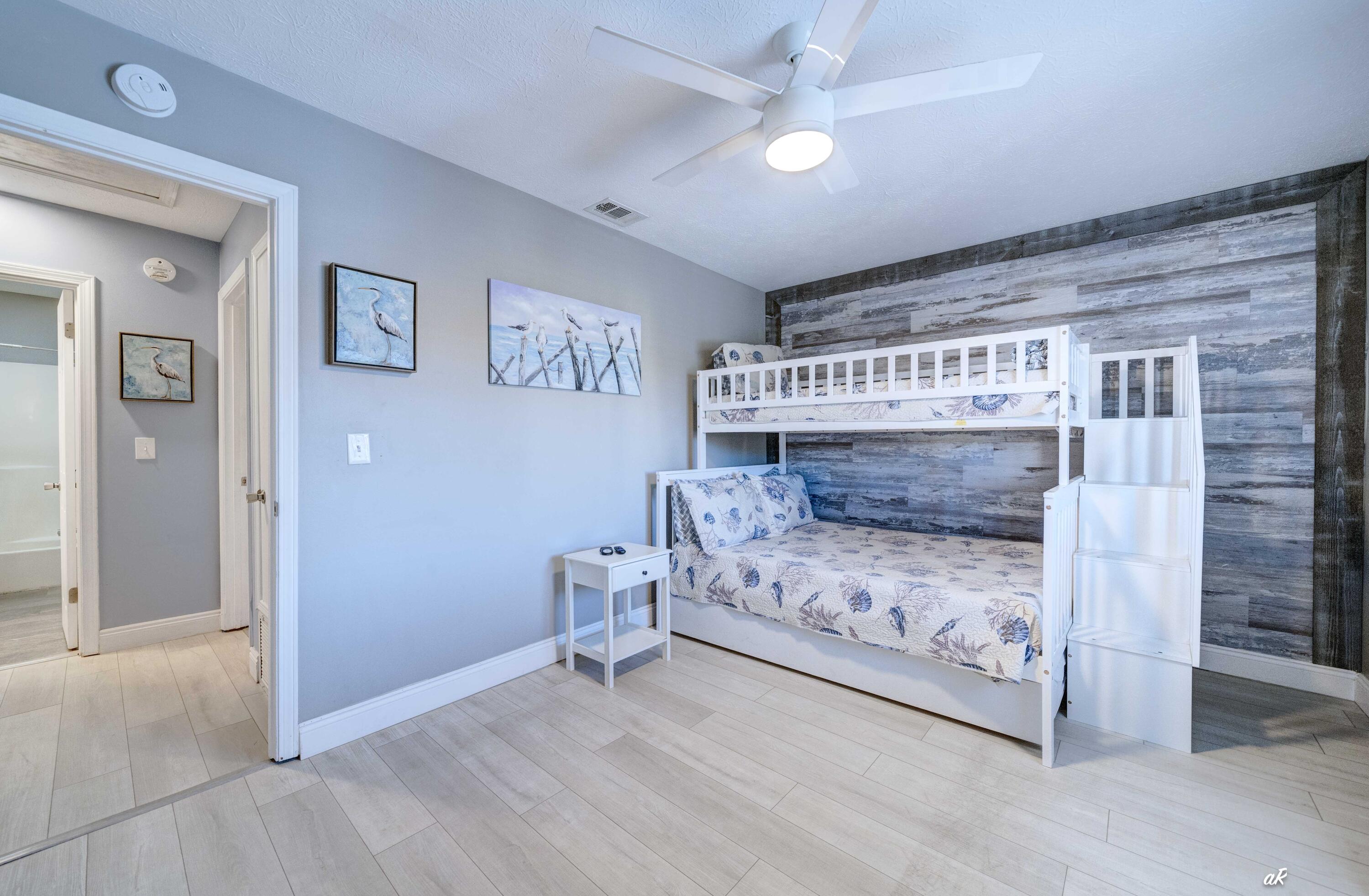 GULF HIGHLANDS UNIT 1 - Residential