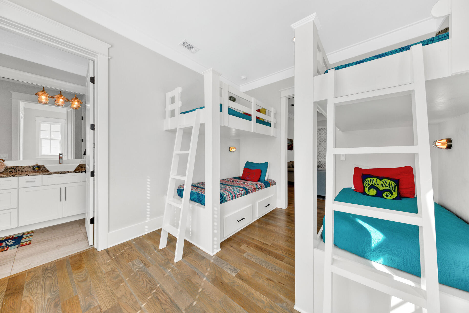 LAKESIDE AT BLUE MOUNTAIN BEACH - Residential