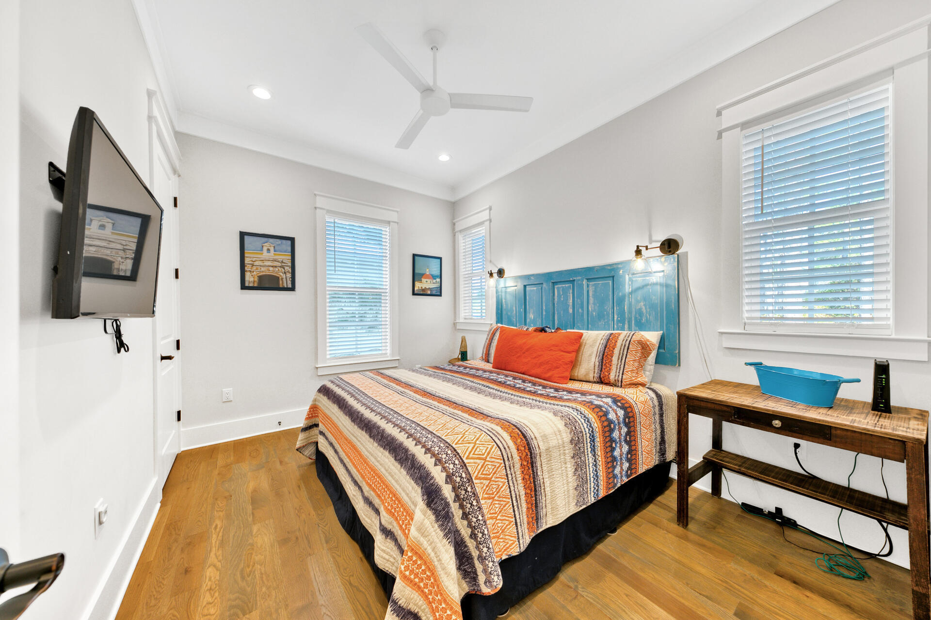 LAKESIDE AT BLUE MOUNTAIN BEACH - Residential