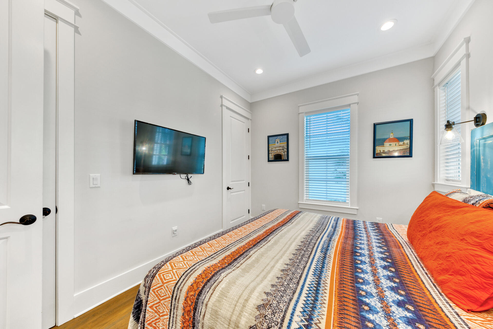 LAKESIDE AT BLUE MOUNTAIN BEACH - Residential