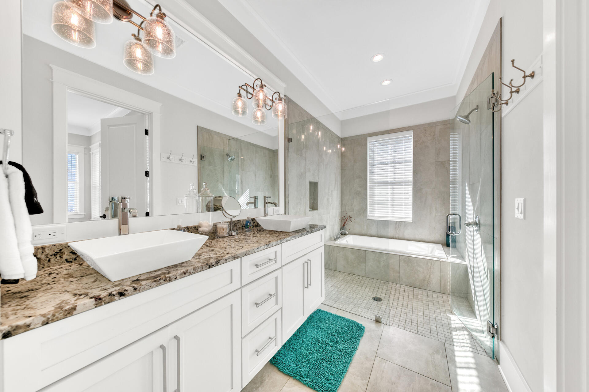 LAKESIDE AT BLUE MOUNTAIN BEACH - Residential