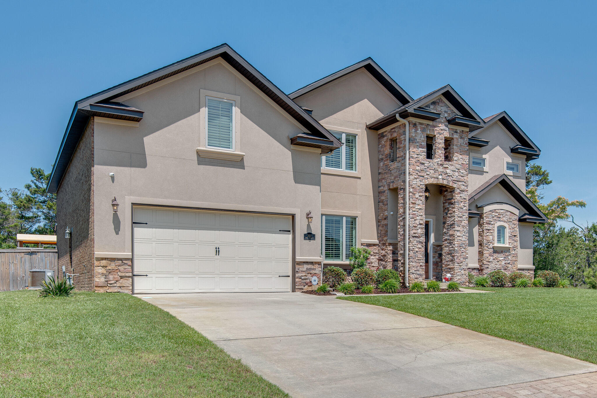 LA FONTAINE PHASE 1 - Residential