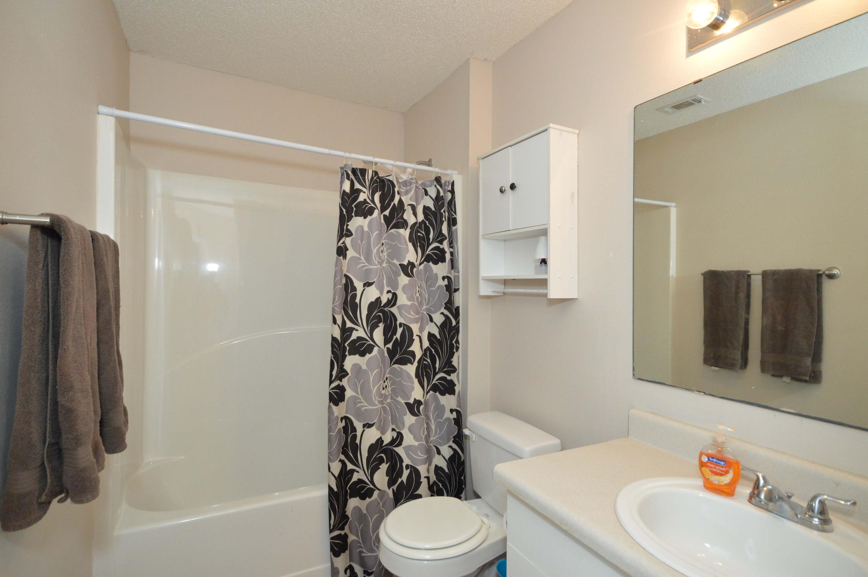 VINEYARD THE - Residential