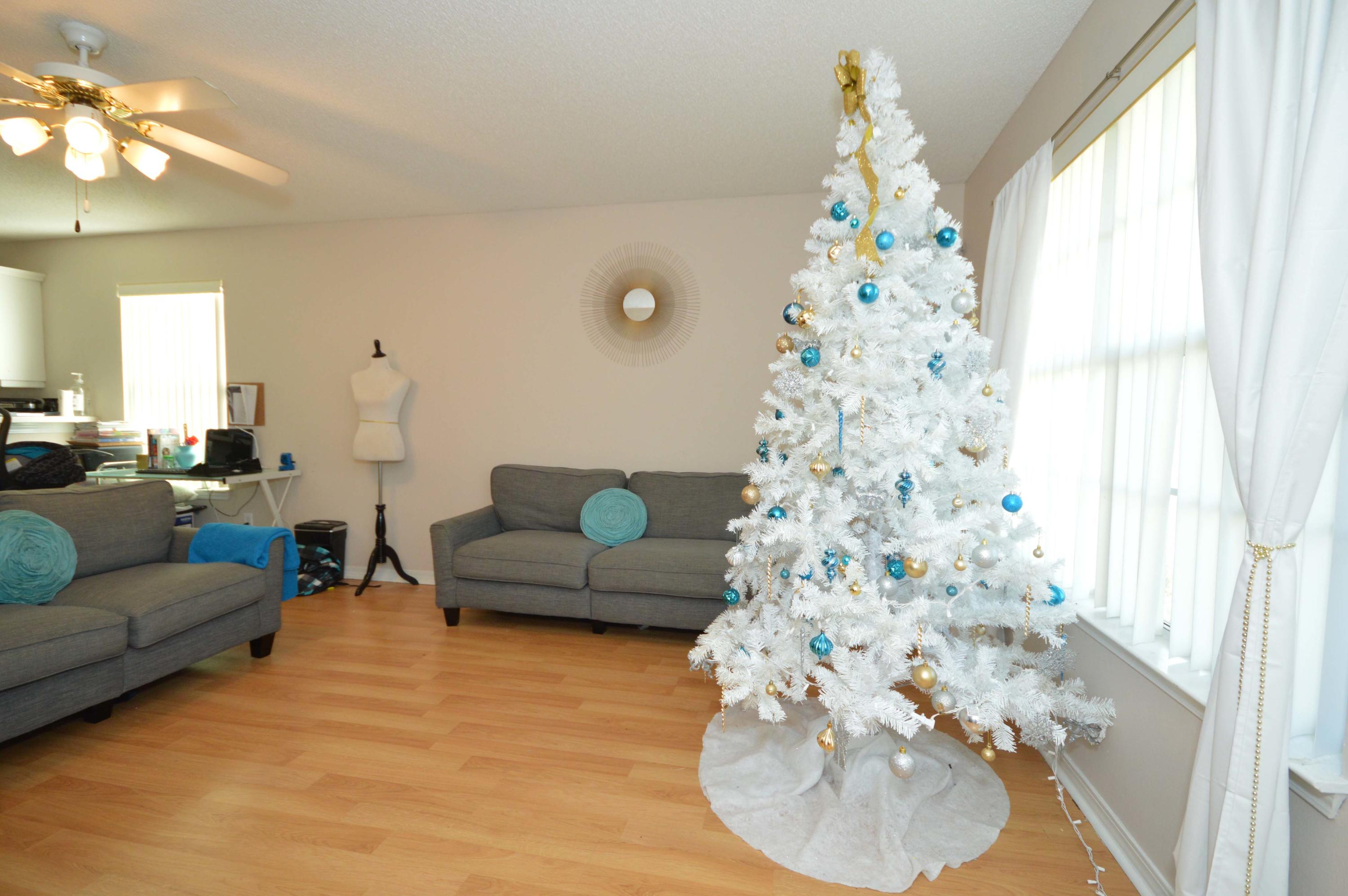 VINEYARD THE - Residential